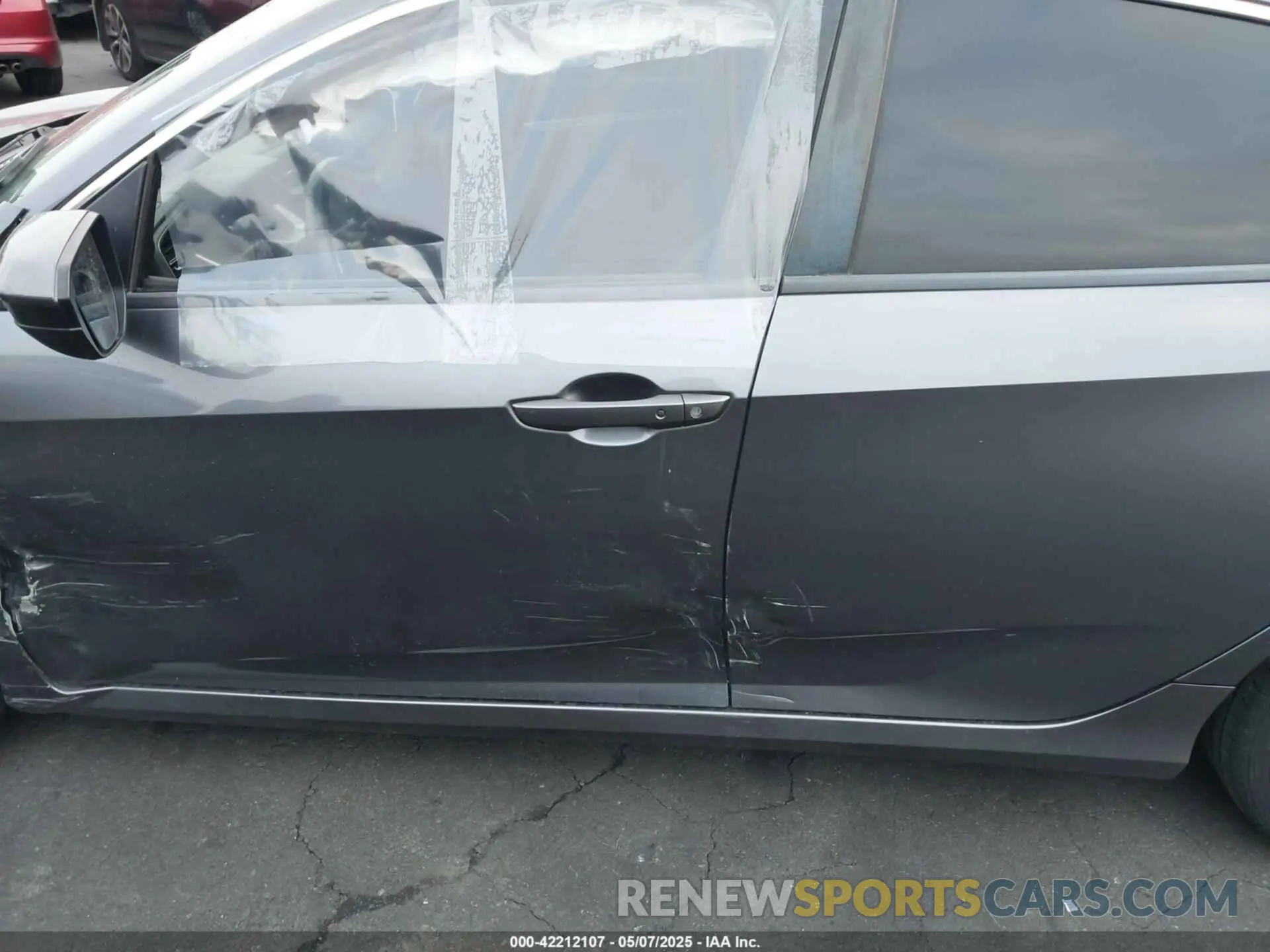 18 Photograph of a damaged car 2HGFC2F88LH540689 HONDA CIVIC 2020