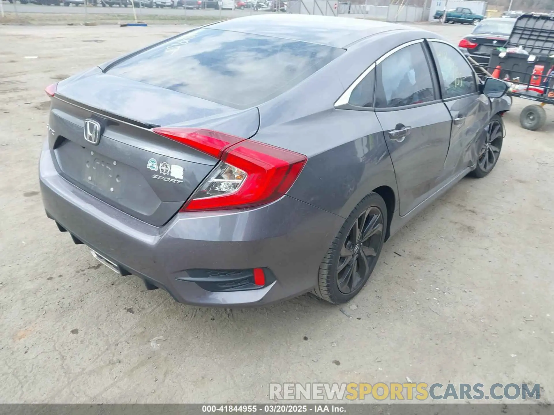4 Photograph of a damaged car 2HGFC2F89LH503084 HONDA CIVIC 2020