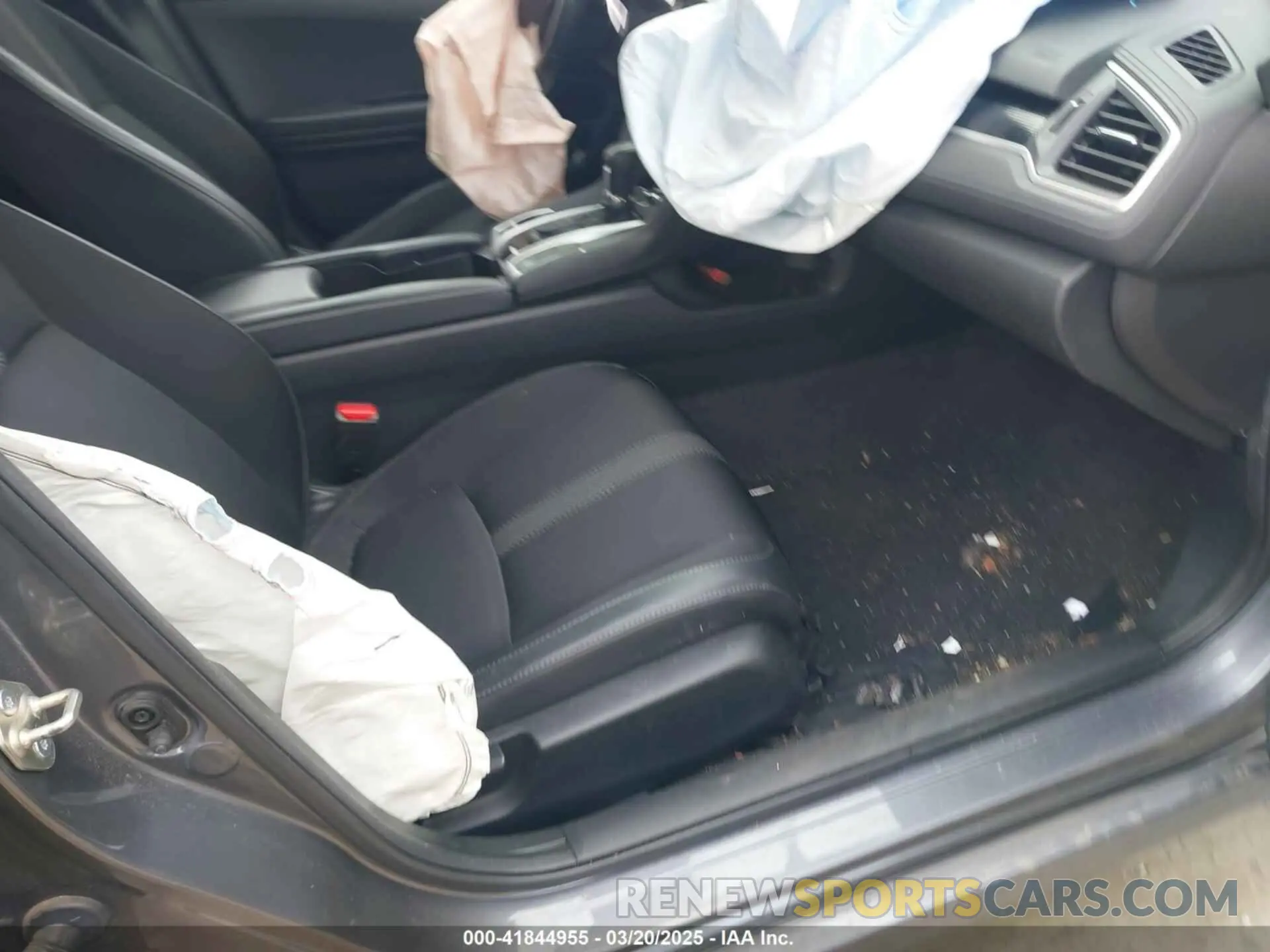 5 Photograph of a damaged car 2HGFC2F89LH503084 HONDA CIVIC 2020