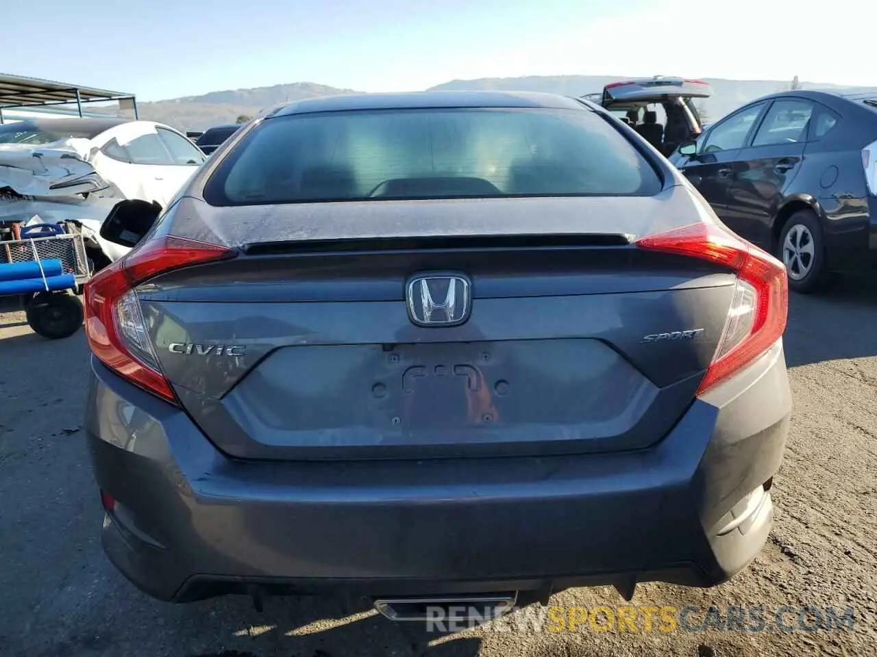 6 Photograph of a damaged car 2HGFC2F89LH597533 HONDA CIVIC 2020