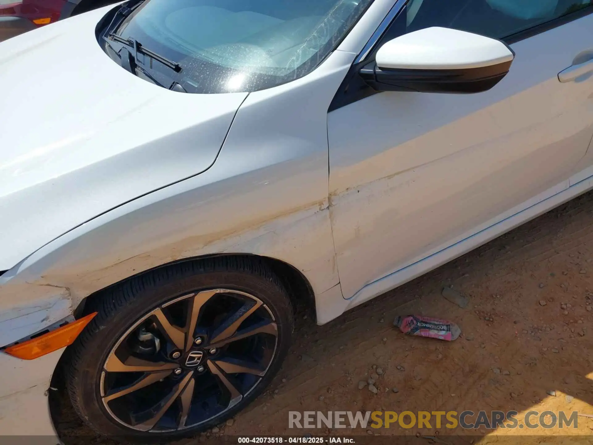 17 Photograph of a damaged car 2HGFC2F8XLH504597 HONDA CIVIC 2020