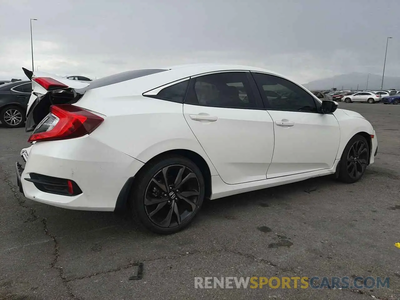 3 Photograph of a damaged car 2HGFC2F8XLH578845 HONDA CIVIC 2020