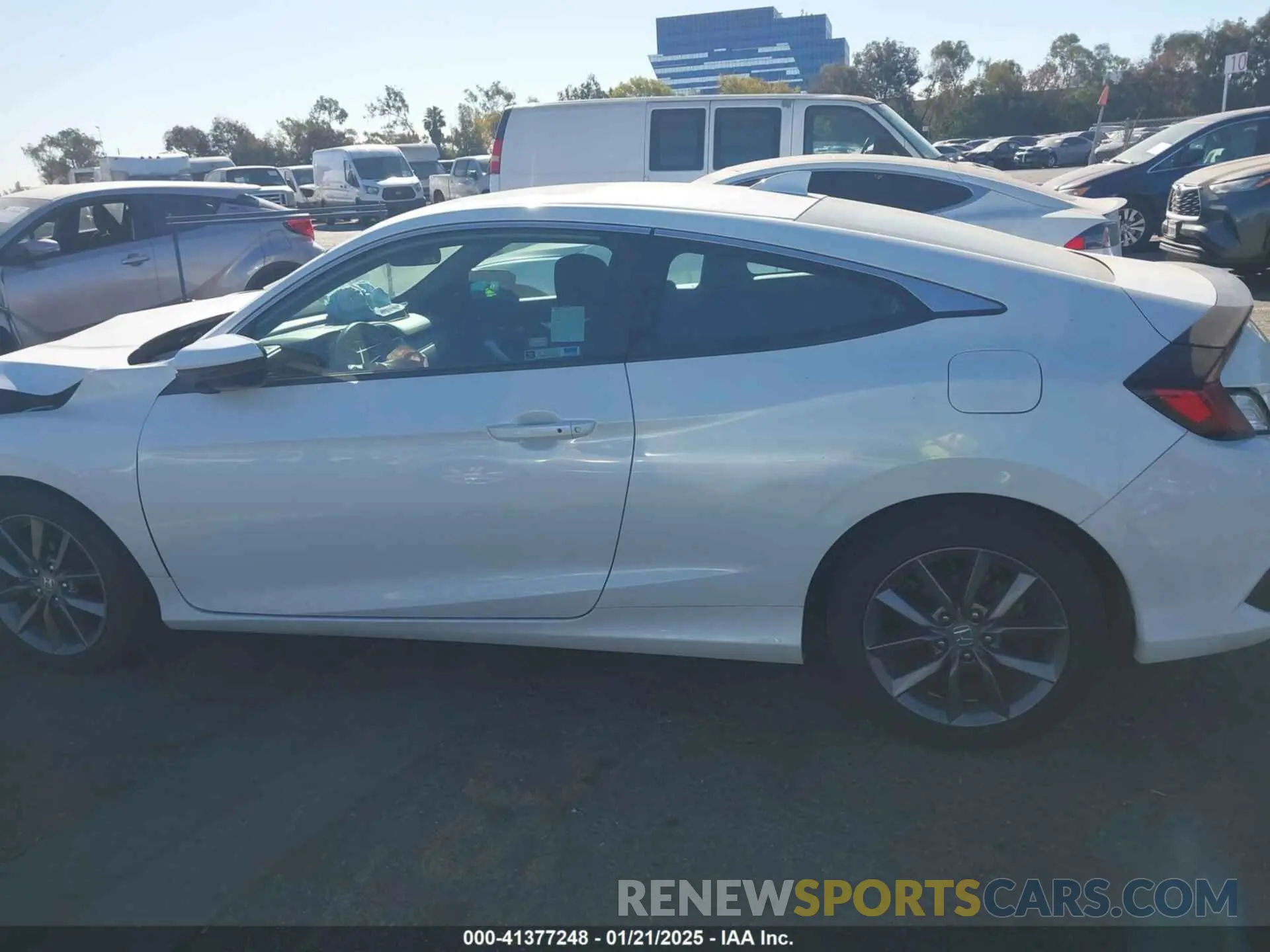 14 Photograph of a damaged car 2HGFC3B37LH353220 HONDA CIVIC 2020