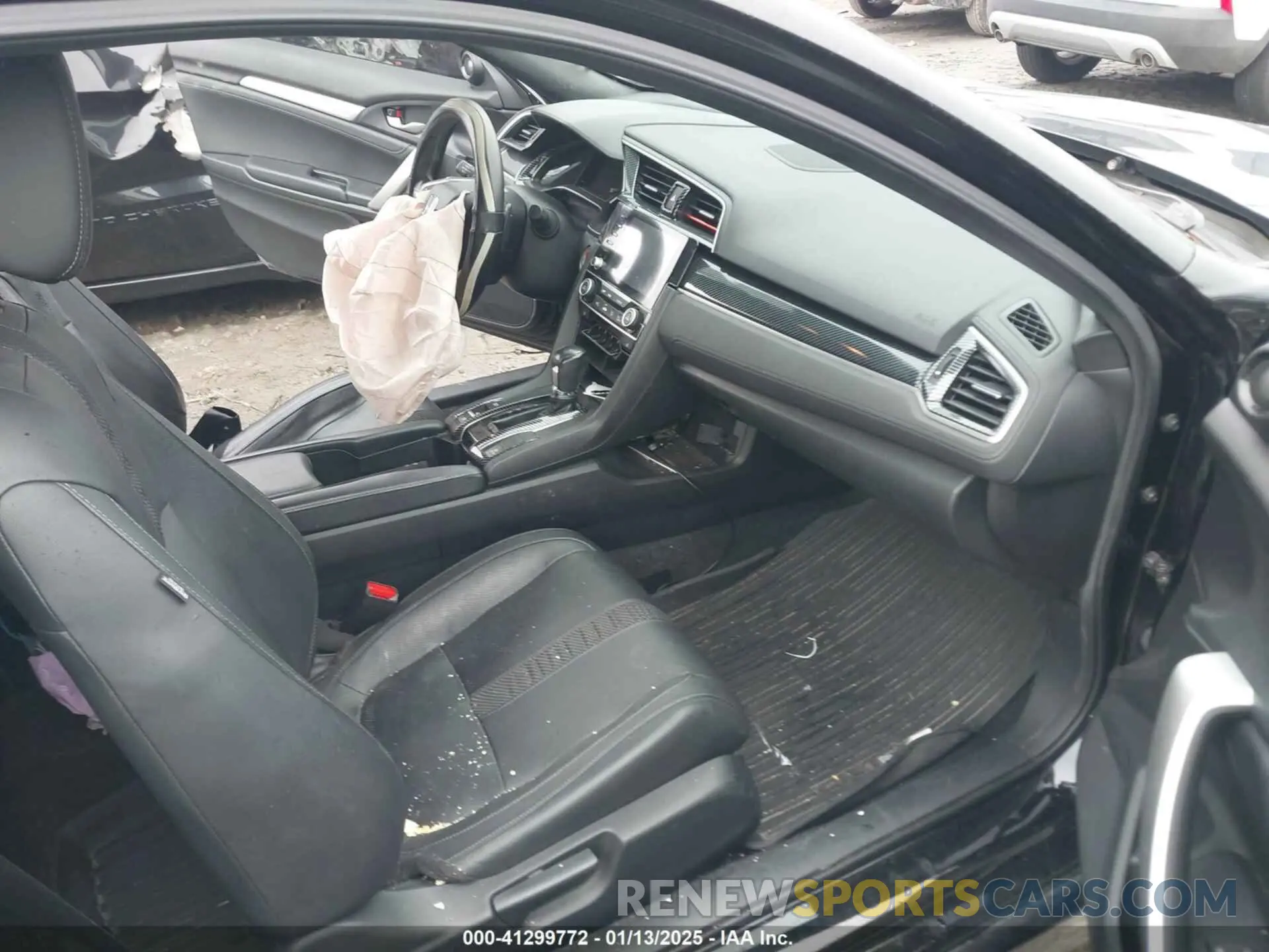 5 Photograph of a damaged car 2HGFC3B98LH350816 HONDA CIVIC 2020