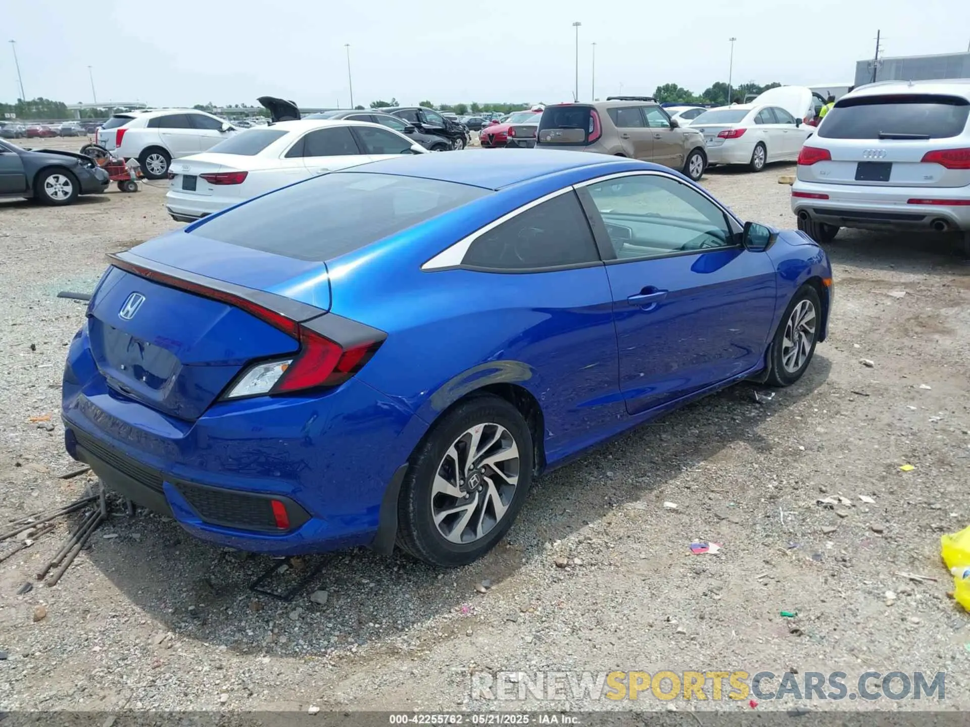 4 Фотография поврежденного автомобиля 2HGFC4B67LH302896 HONDA CIVIC 2020