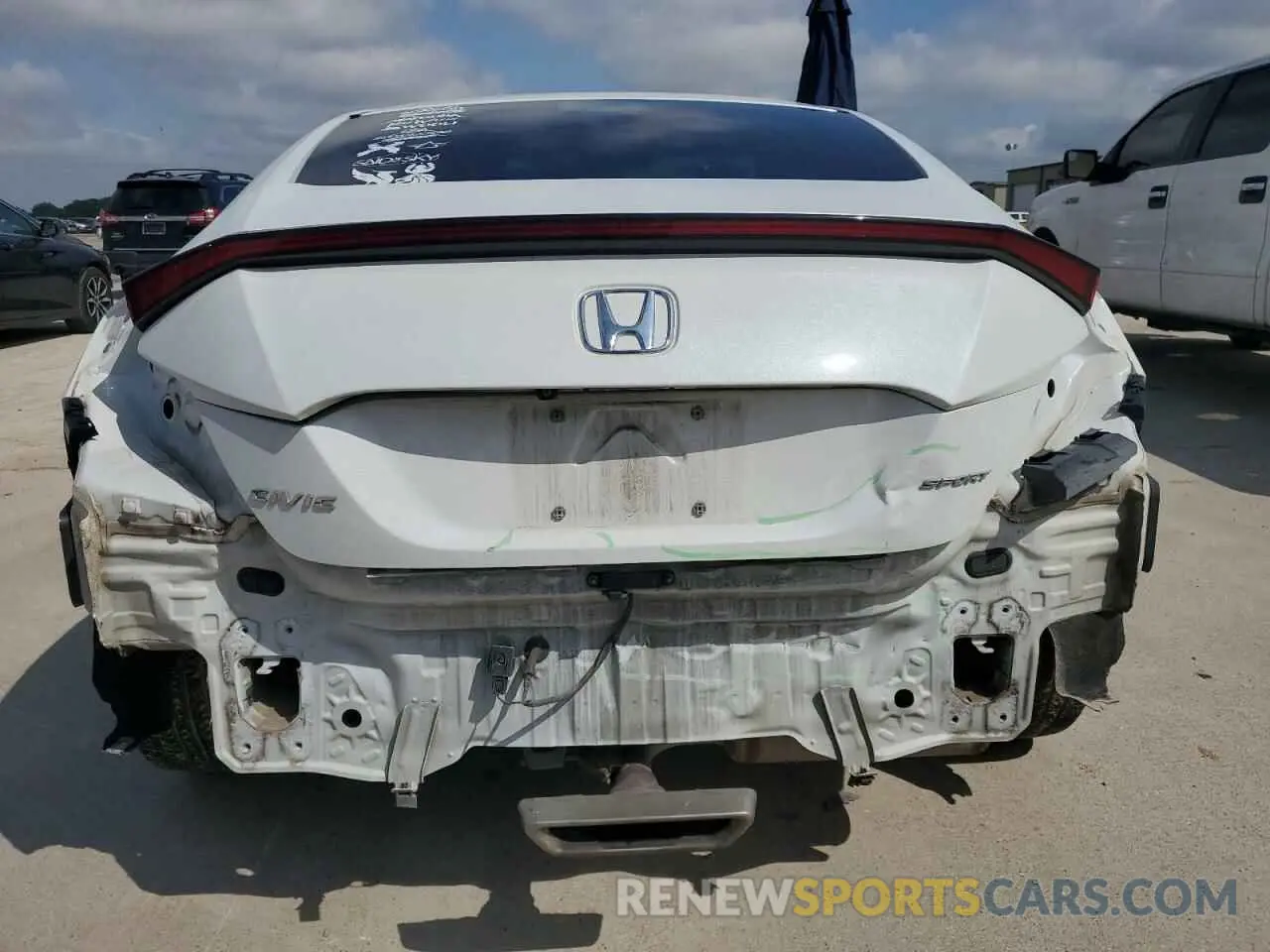 6 Photograph of a damaged car 2HGFC4B89LH303582 HONDA CIVIC 2020