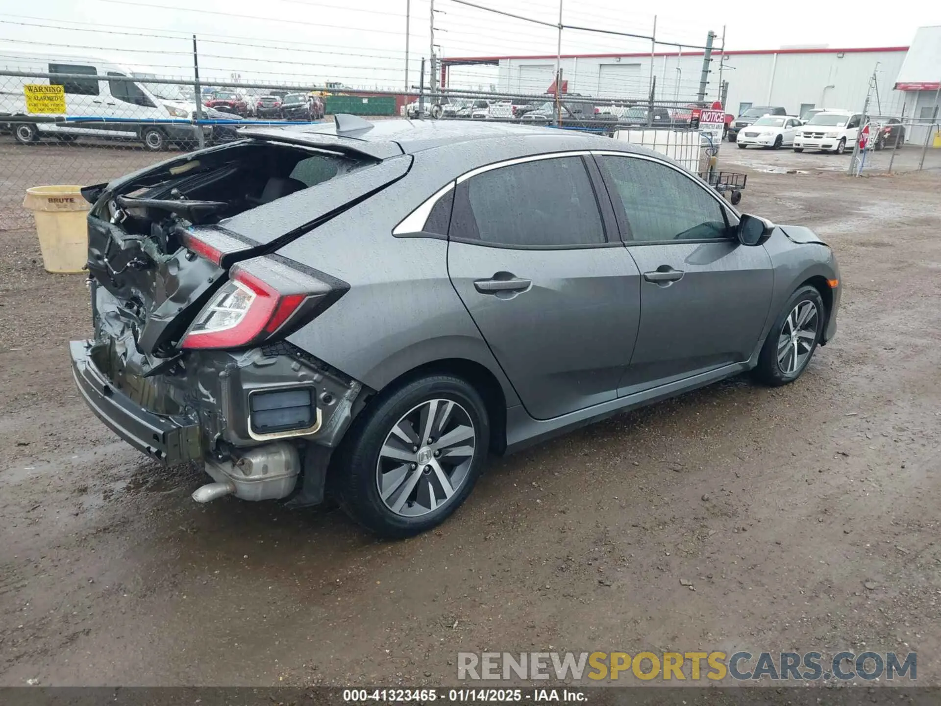4 Фотография поврежденного автомобиля SHHFK7H31LU207819 HONDA CIVIC 2020