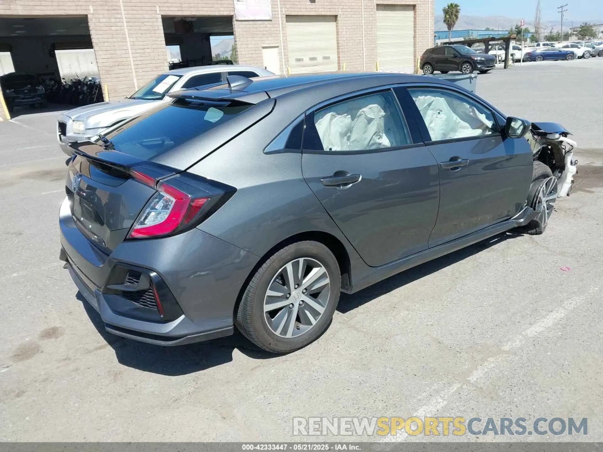 4 Photograph of a damaged car SHHFK7H32LU414932 HONDA CIVIC 2020