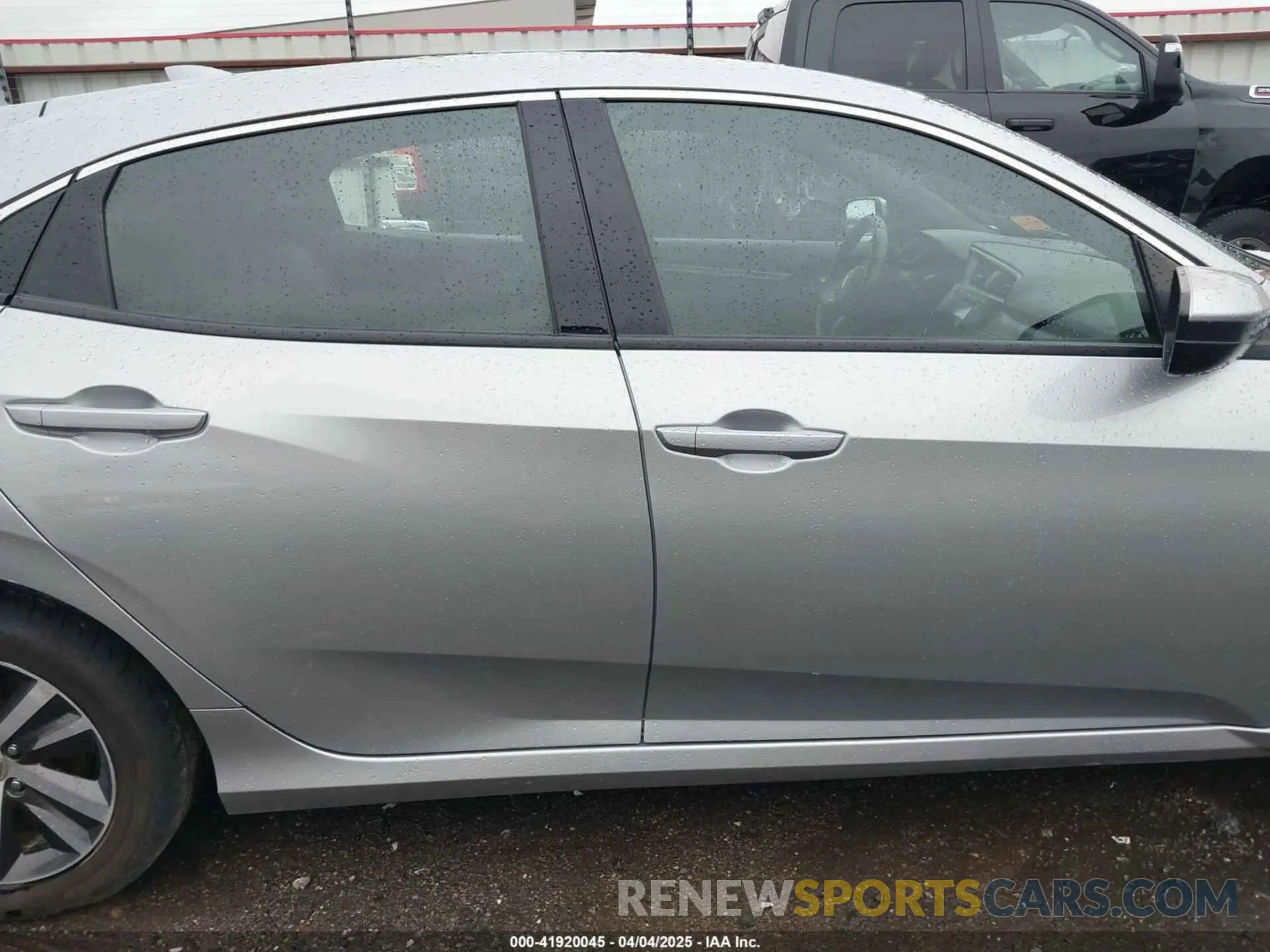 13 Photograph of a damaged car SHHFK7H38LU409783 HONDA CIVIC 2020