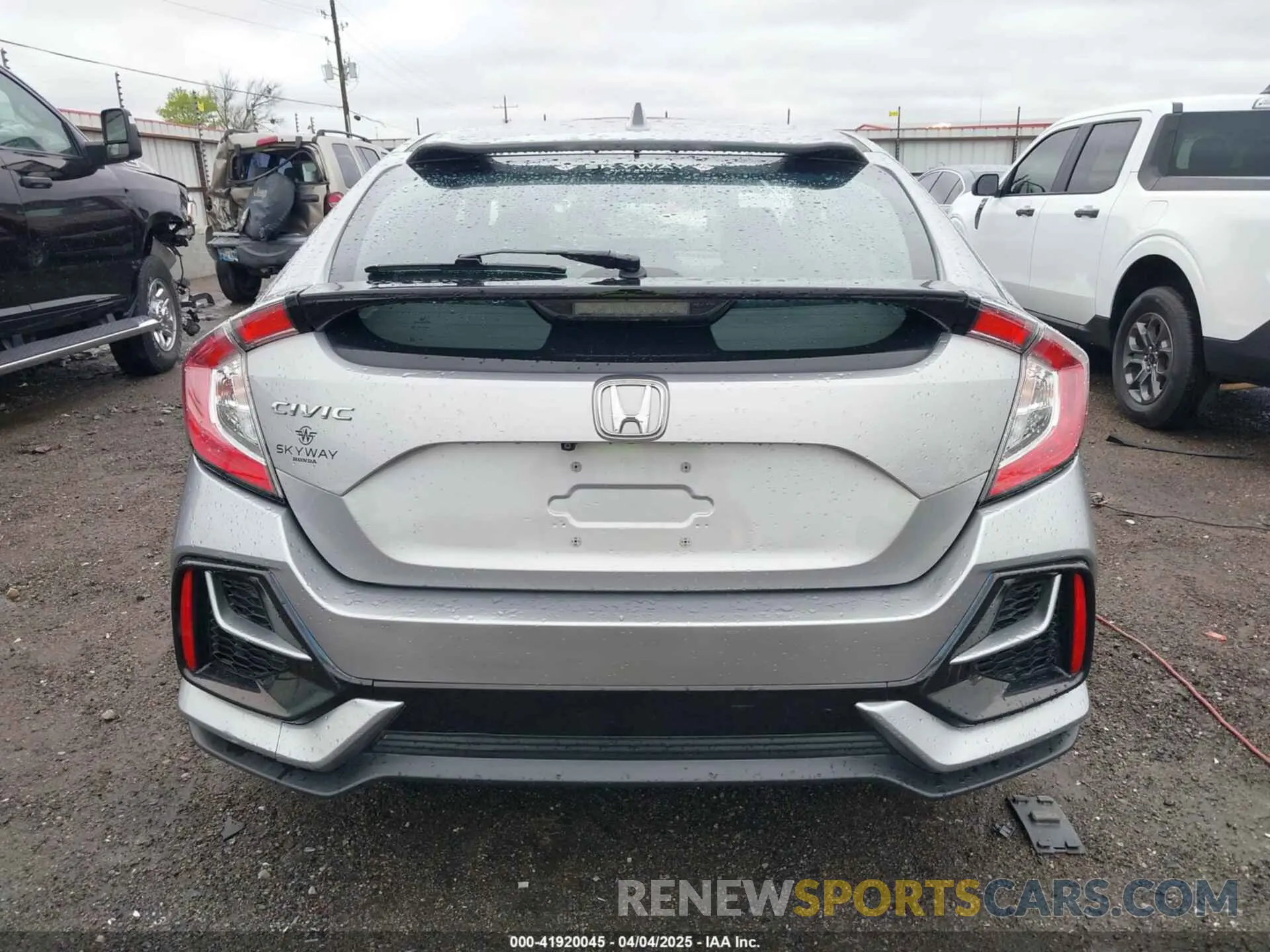 16 Photograph of a damaged car SHHFK7H38LU409783 HONDA CIVIC 2020