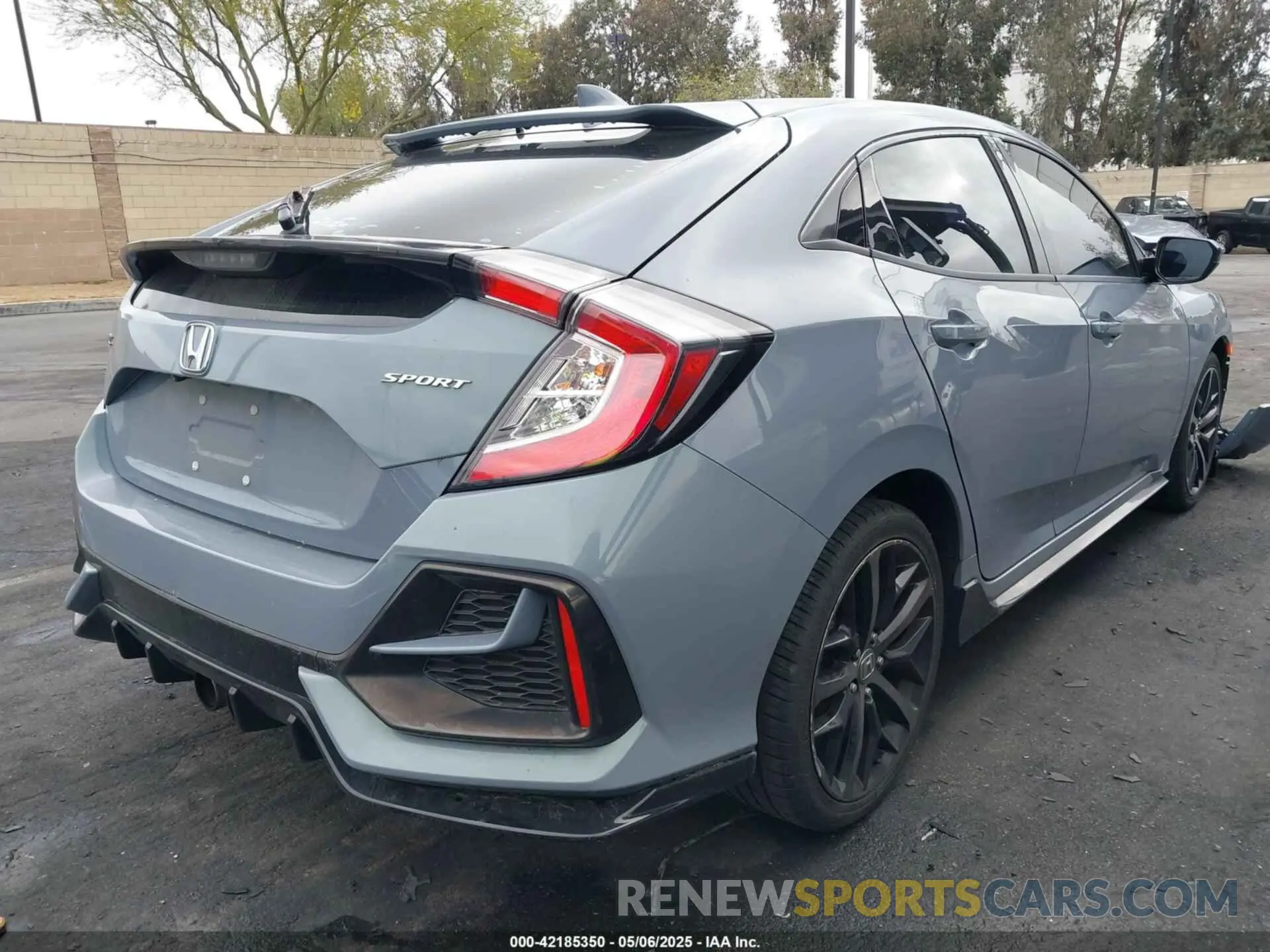 4 Photograph of a damaged car SHHFK7H40LU404506 HONDA CIVIC 2020