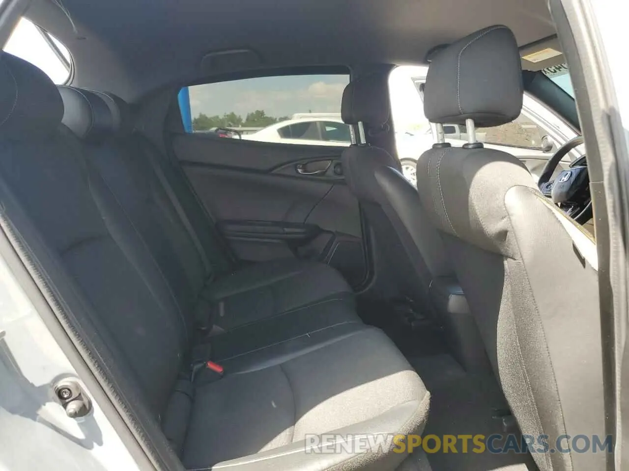 10 Photograph of a damaged car SHHFK7H40LU420527 HONDA CIVIC 2020