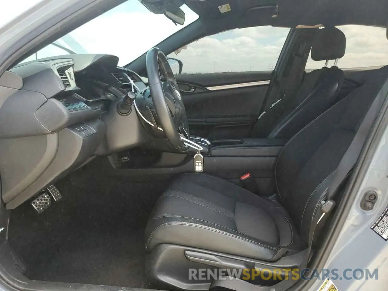 7 Photograph of a damaged car SHHFK7H40LU420527 HONDA CIVIC 2020