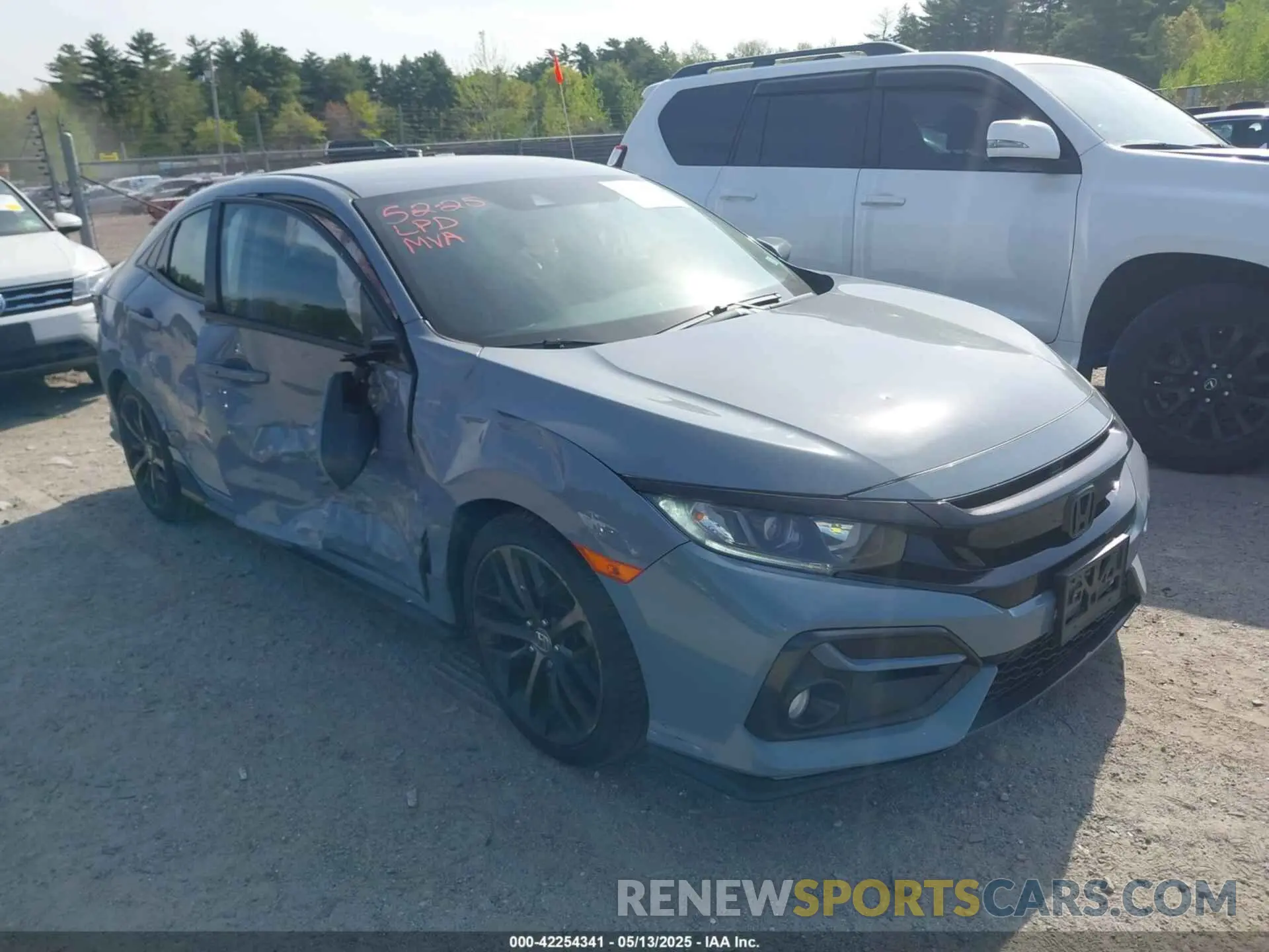 1 Photograph of a damaged car SHHFK7H43LU216756 HONDA CIVIC 2020