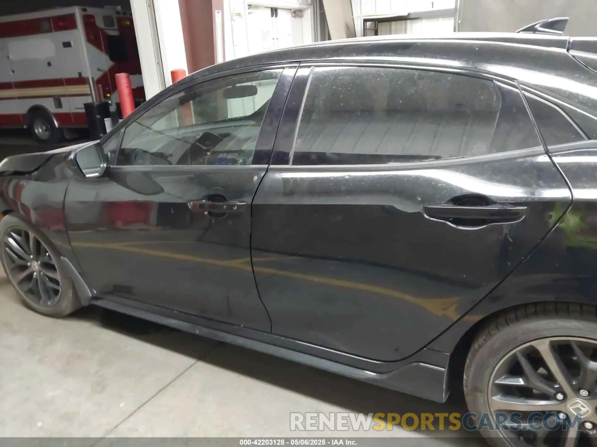 14 Photograph of a damaged car SHHFK7H43LU221147 HONDA CIVIC 2020