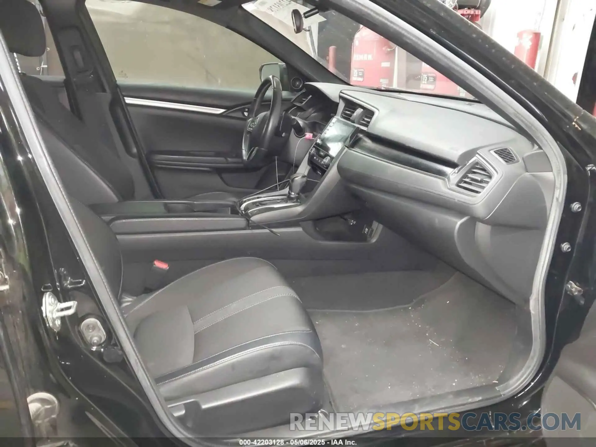 5 Photograph of a damaged car SHHFK7H43LU221147 HONDA CIVIC 2020
