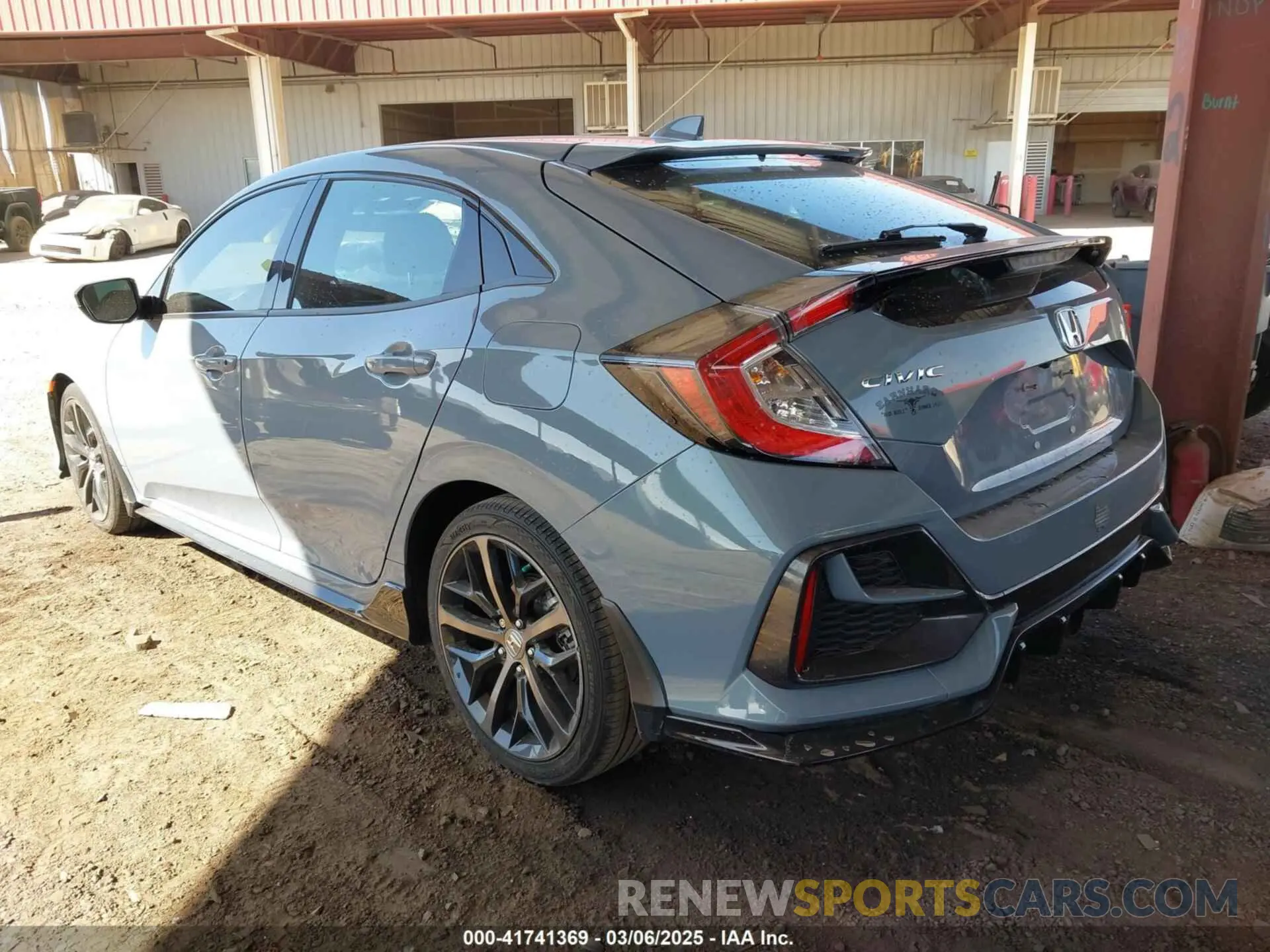 3 Фотография поврежденного автомобиля SHHFK7H44LU220198 HONDA CIVIC 2020