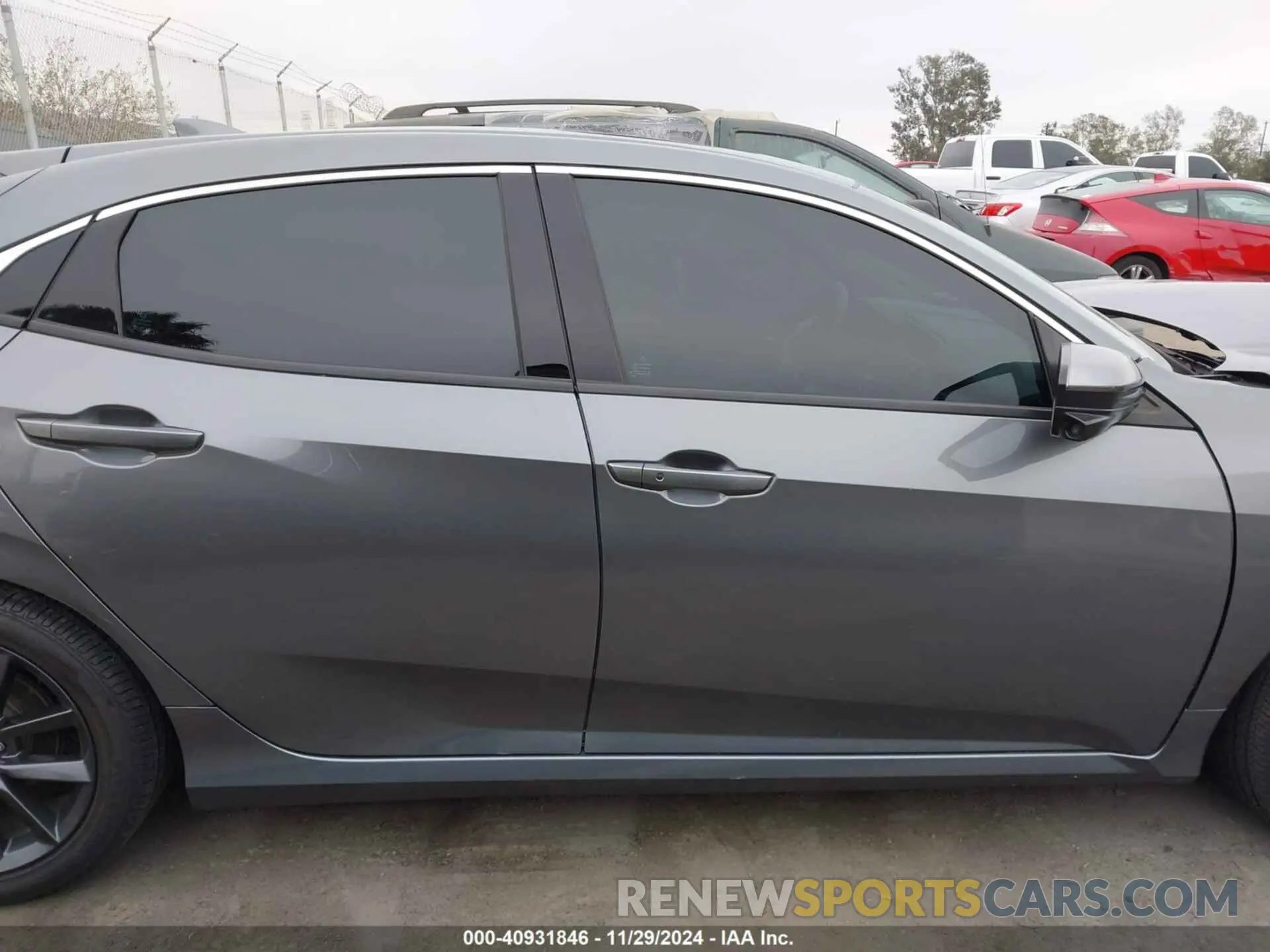 13 Photograph of a damaged car SHHFK7H62LU418201 HONDA CIVIC 2020