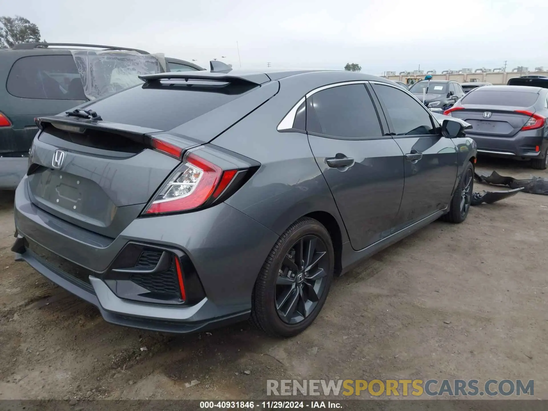 4 Photograph of a damaged car SHHFK7H62LU418201 HONDA CIVIC 2020