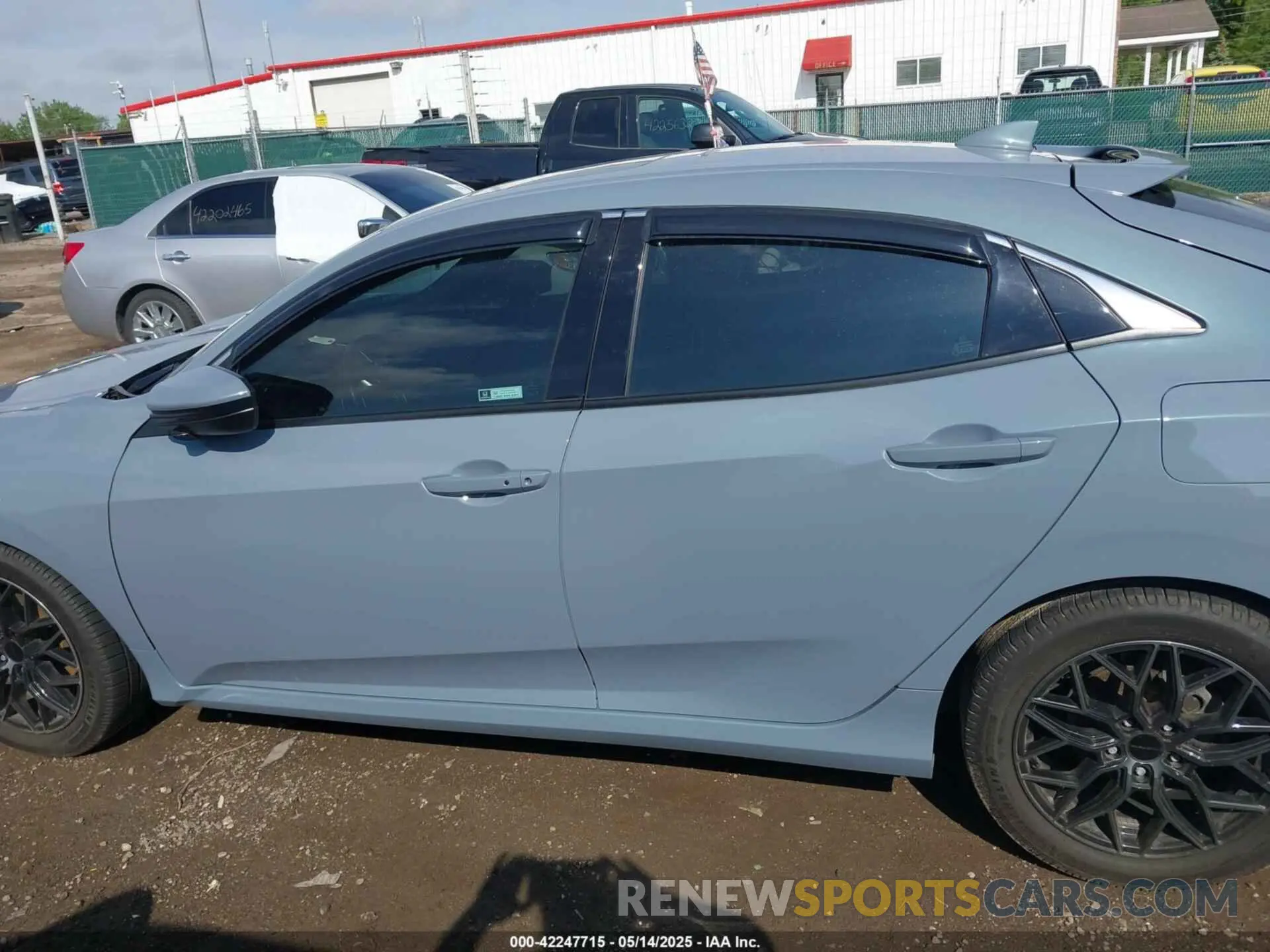 15 Photograph of a damaged car SHHFK7H65LU215531 HONDA CIVIC 2020