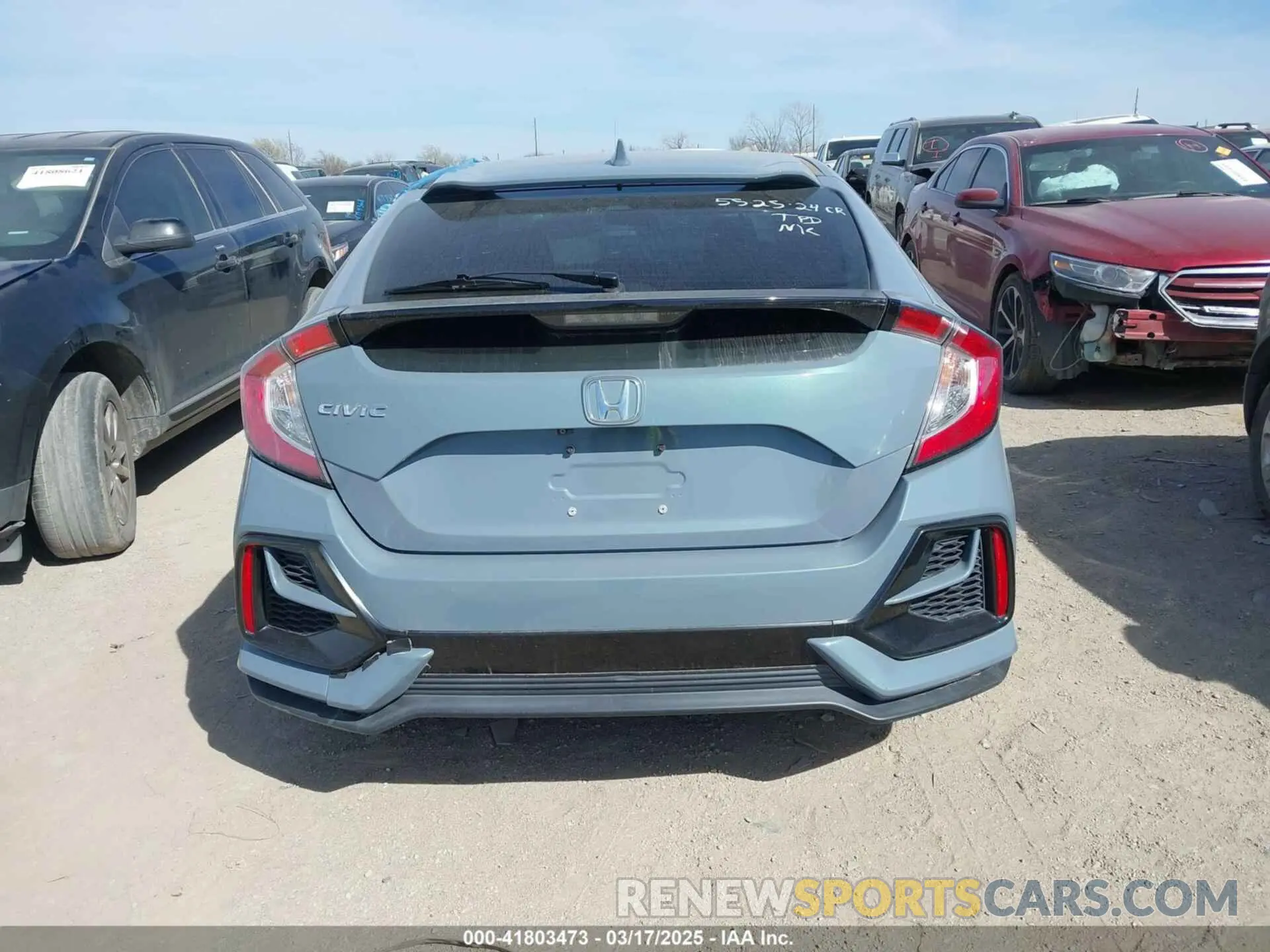 15 Photograph of a damaged car SHHFK7H65LU218901 HONDA CIVIC 2020