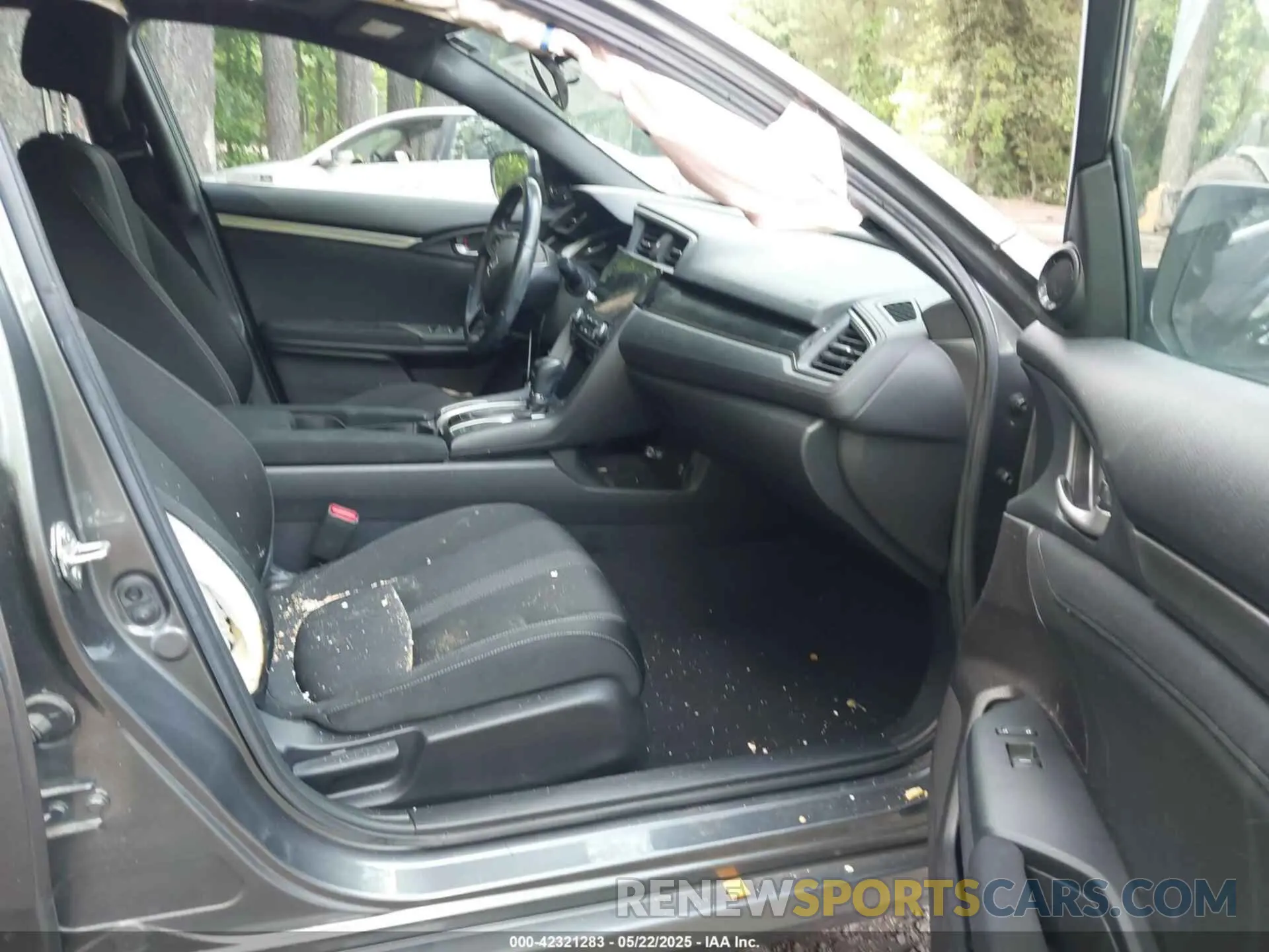 5 Photograph of a damaged car SHHFK7H67LU218639 HONDA CIVIC 2020