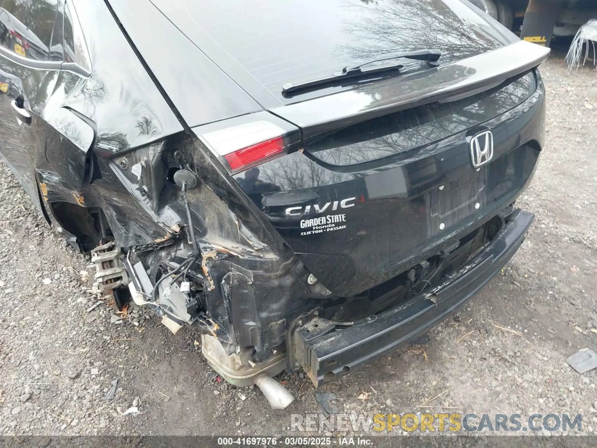 6 Photograph of a damaged car SHHFK7H69LU419118 HONDA CIVIC 2020