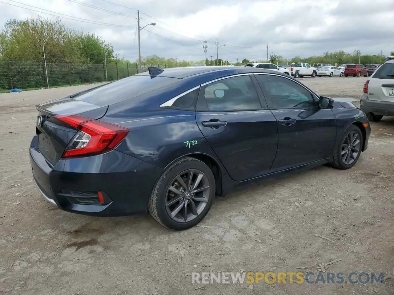 3 Фотография поврежденного автомобиля 19XFC1F30ME205095 HONDA CIVIC 2021