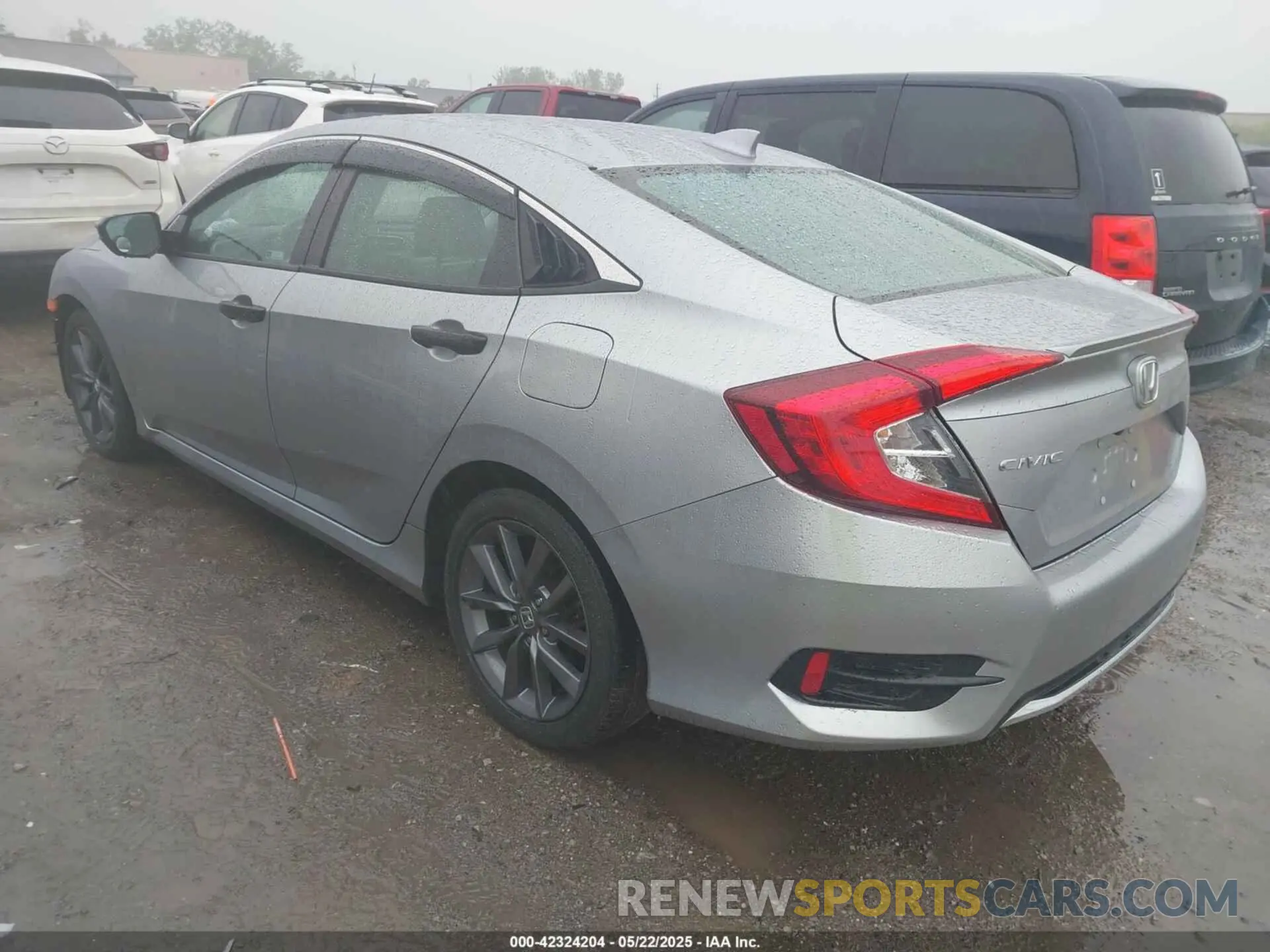3 Photograph of a damaged car 19XFC1F32ME010244 HONDA CIVIC 2021