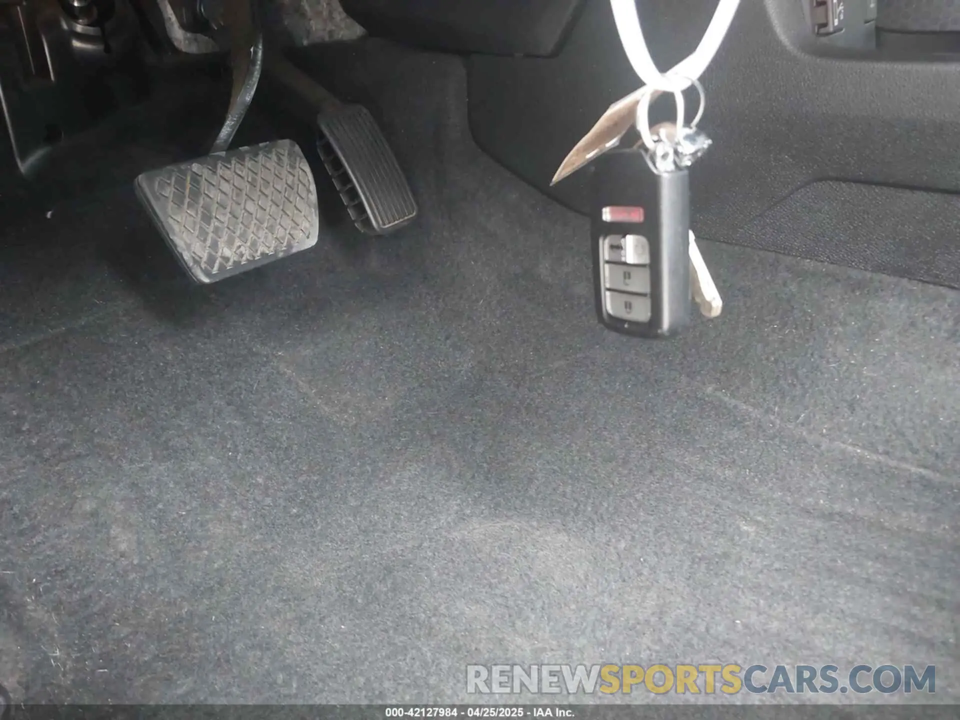 11 Photograph of a damaged car 19XFC1F33ME002847 HONDA CIVIC 2021