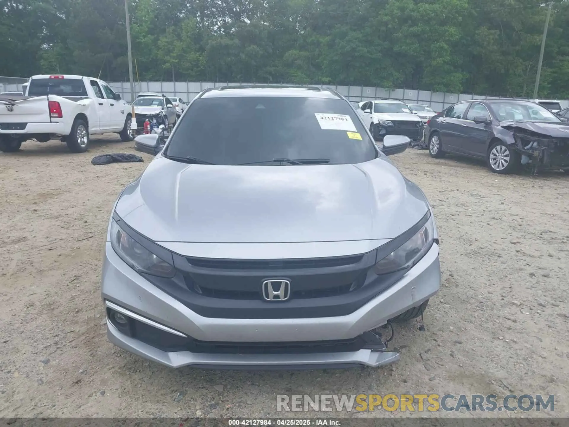 12 Photograph of a damaged car 19XFC1F33ME002847 HONDA CIVIC 2021