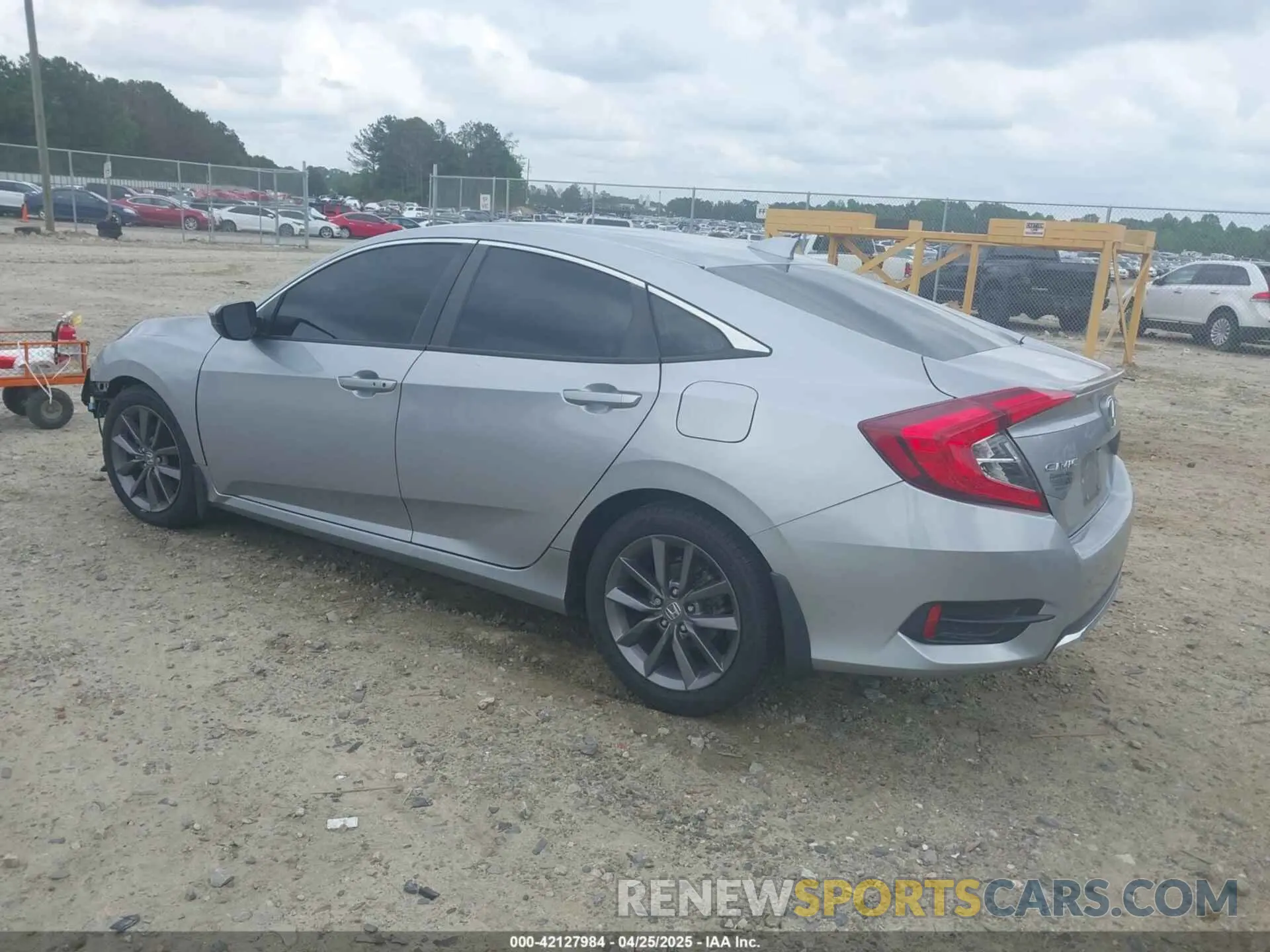 3 Photograph of a damaged car 19XFC1F33ME002847 HONDA CIVIC 2021