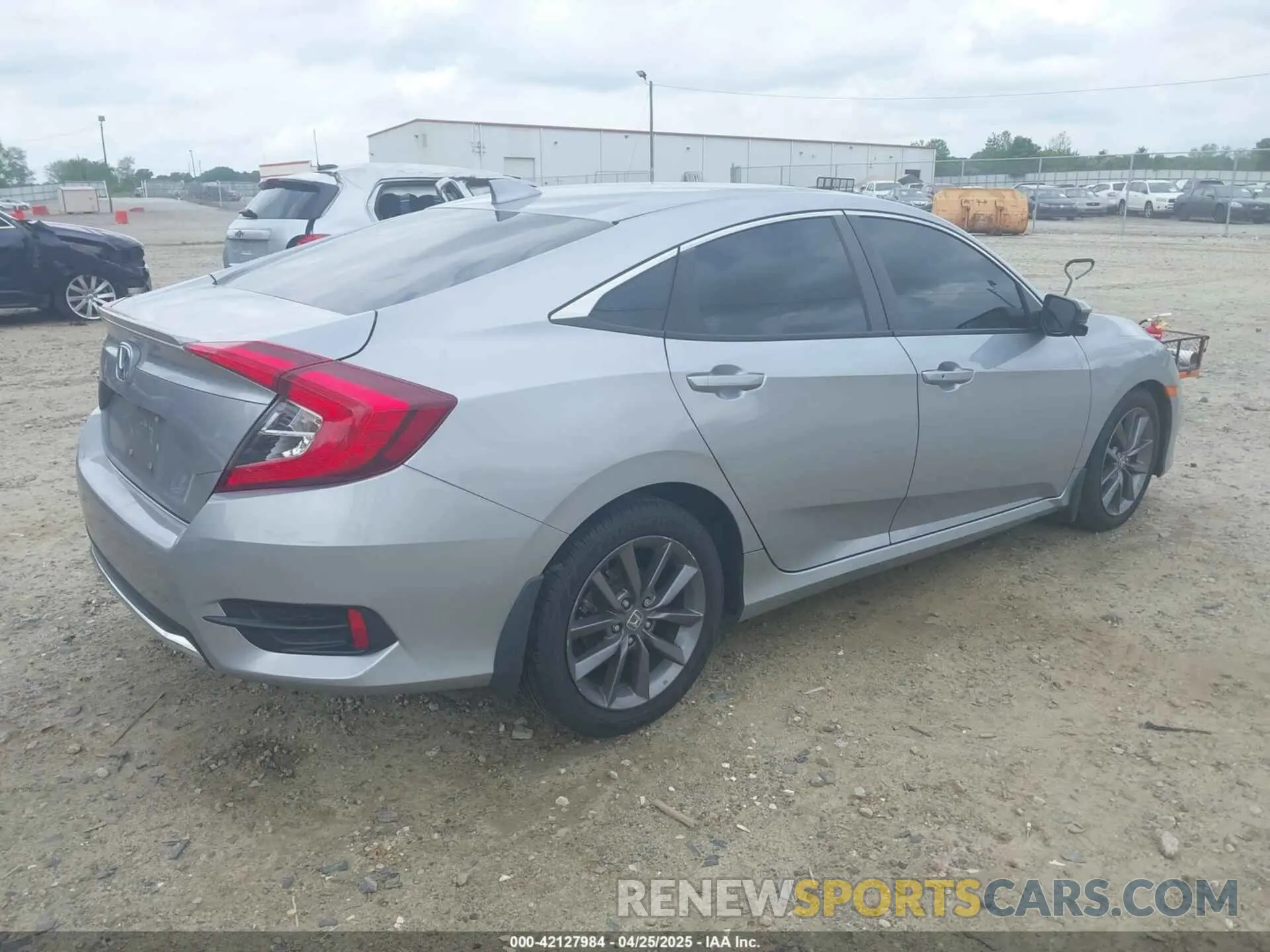 4 Photograph of a damaged car 19XFC1F33ME002847 HONDA CIVIC 2021