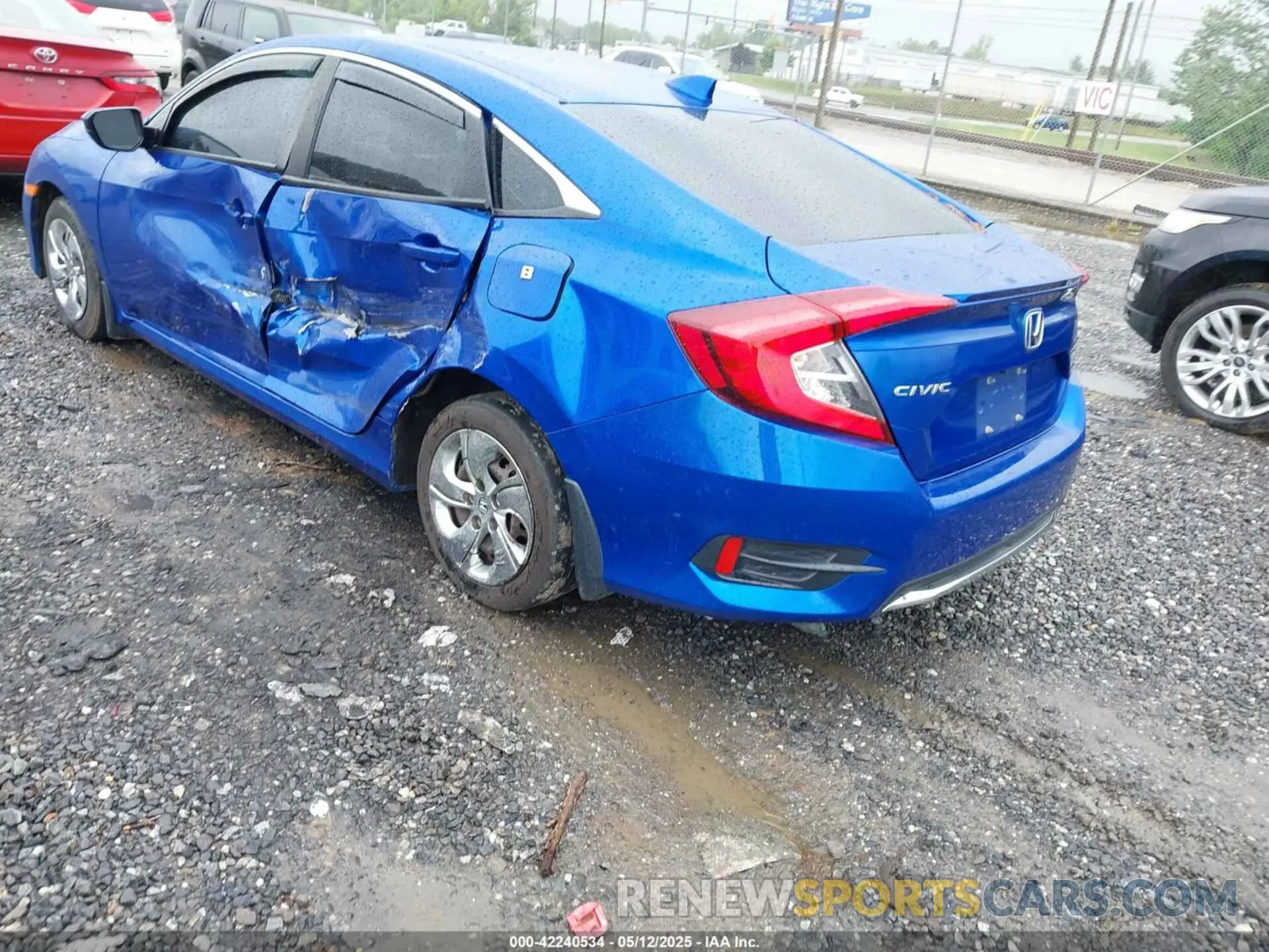 3 Фотография поврежденного автомобиля 19XFC1F38ME006716 HONDA CIVIC 2021