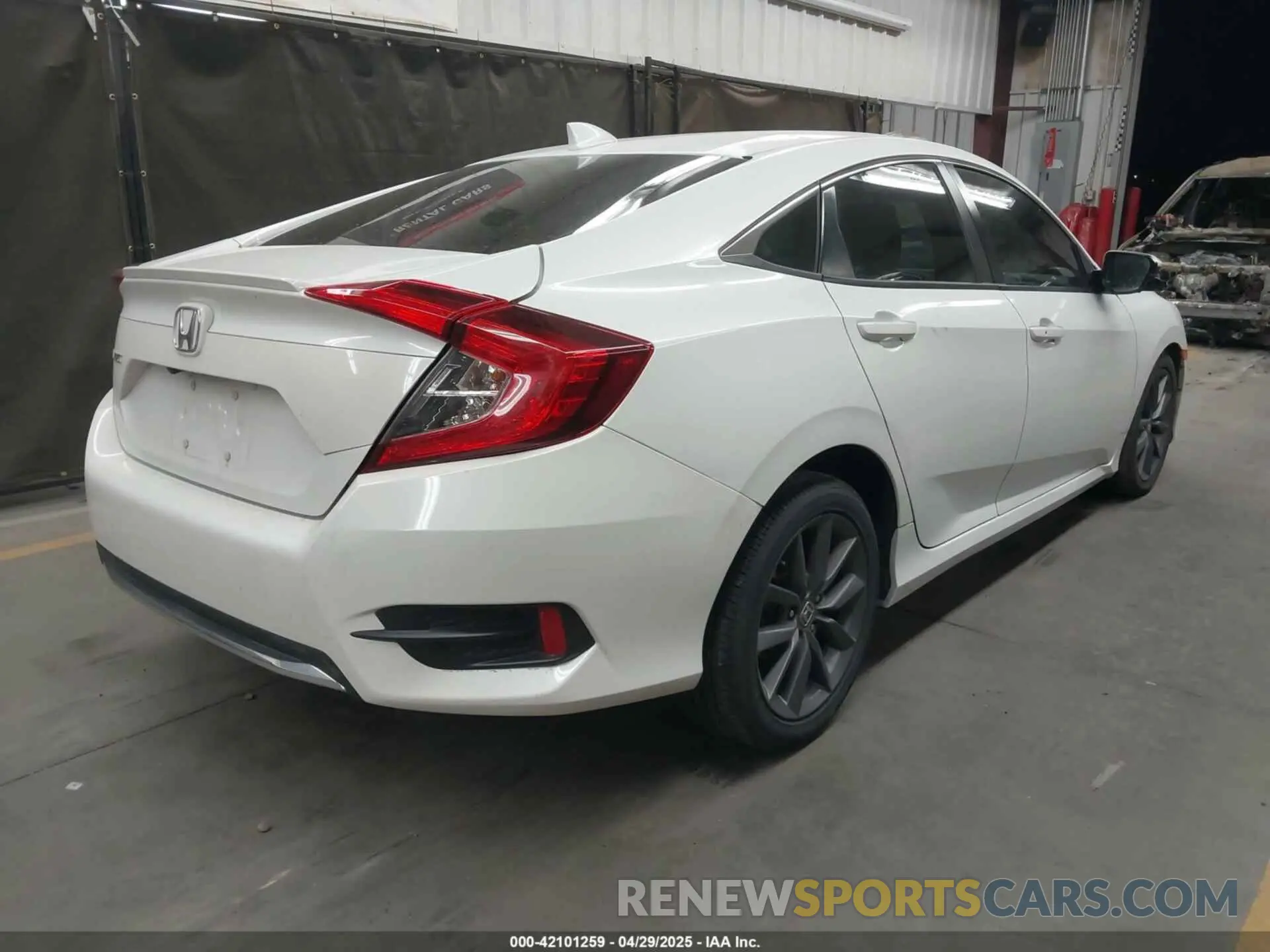 4 Photograph of a damaged car 19XFC1F38ME011141 HONDA CIVIC 2021