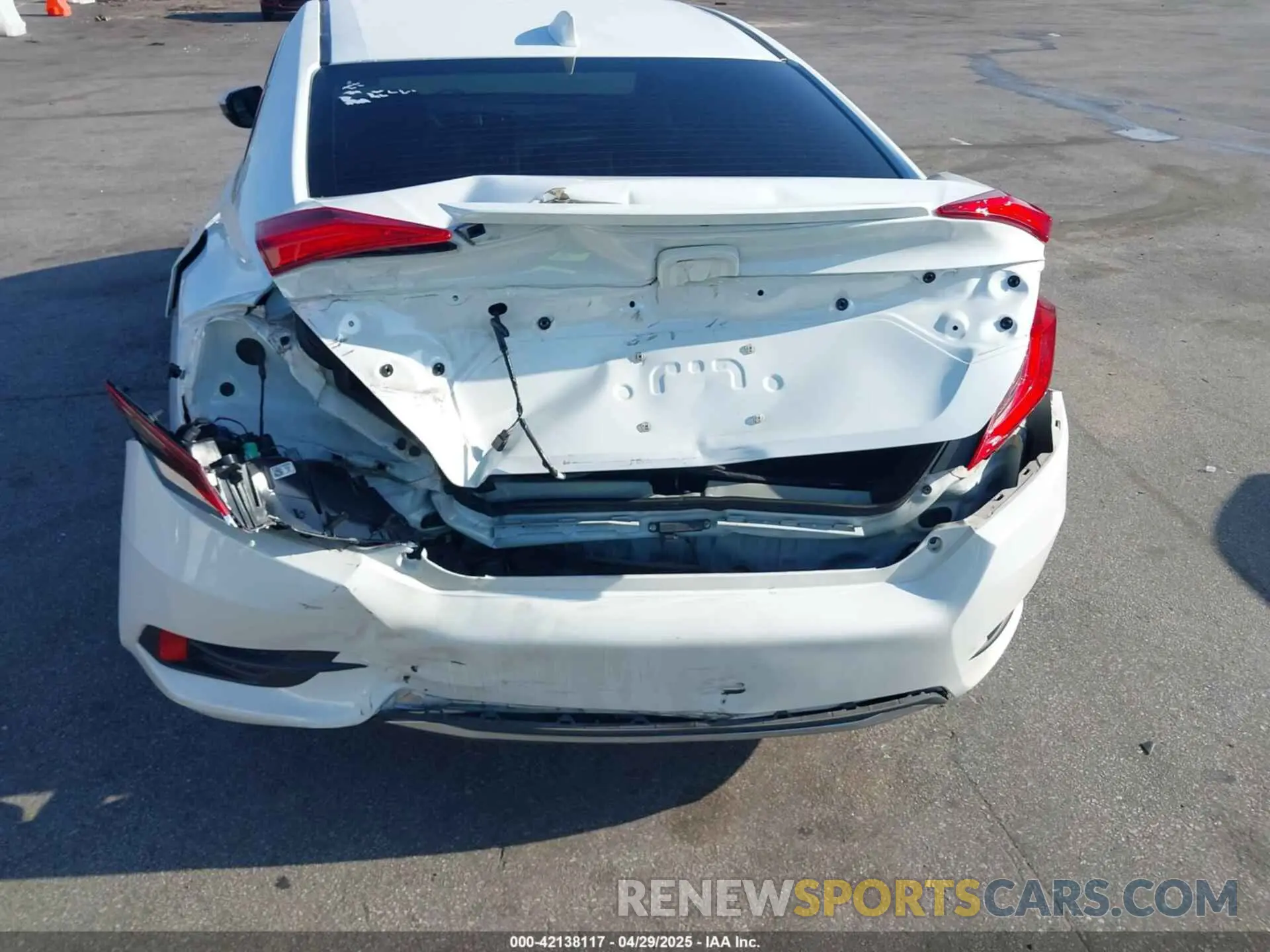 6 Photograph of a damaged car 19XFC1F75ME002206 HONDA CIVIC 2021