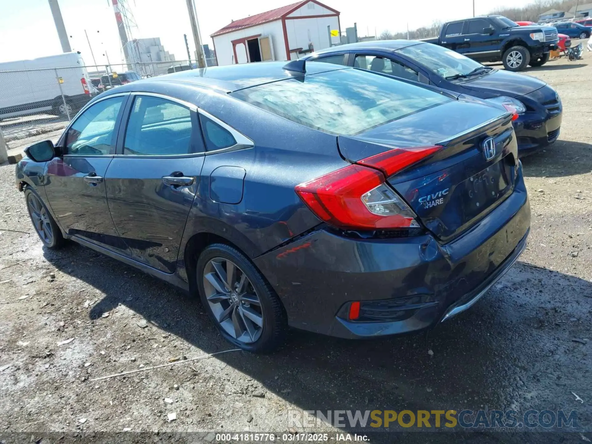 3 Фотография поврежденного автомобиля 19XFC1F77ME005740 HONDA CIVIC 2021