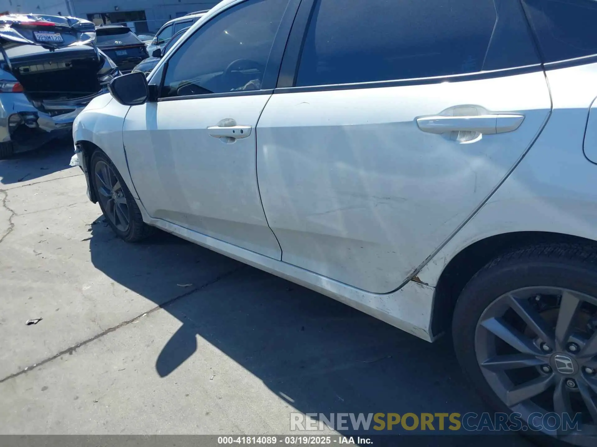 14 Photograph of a damaged car 19XFC1F79ME209522 HONDA CIVIC 2021