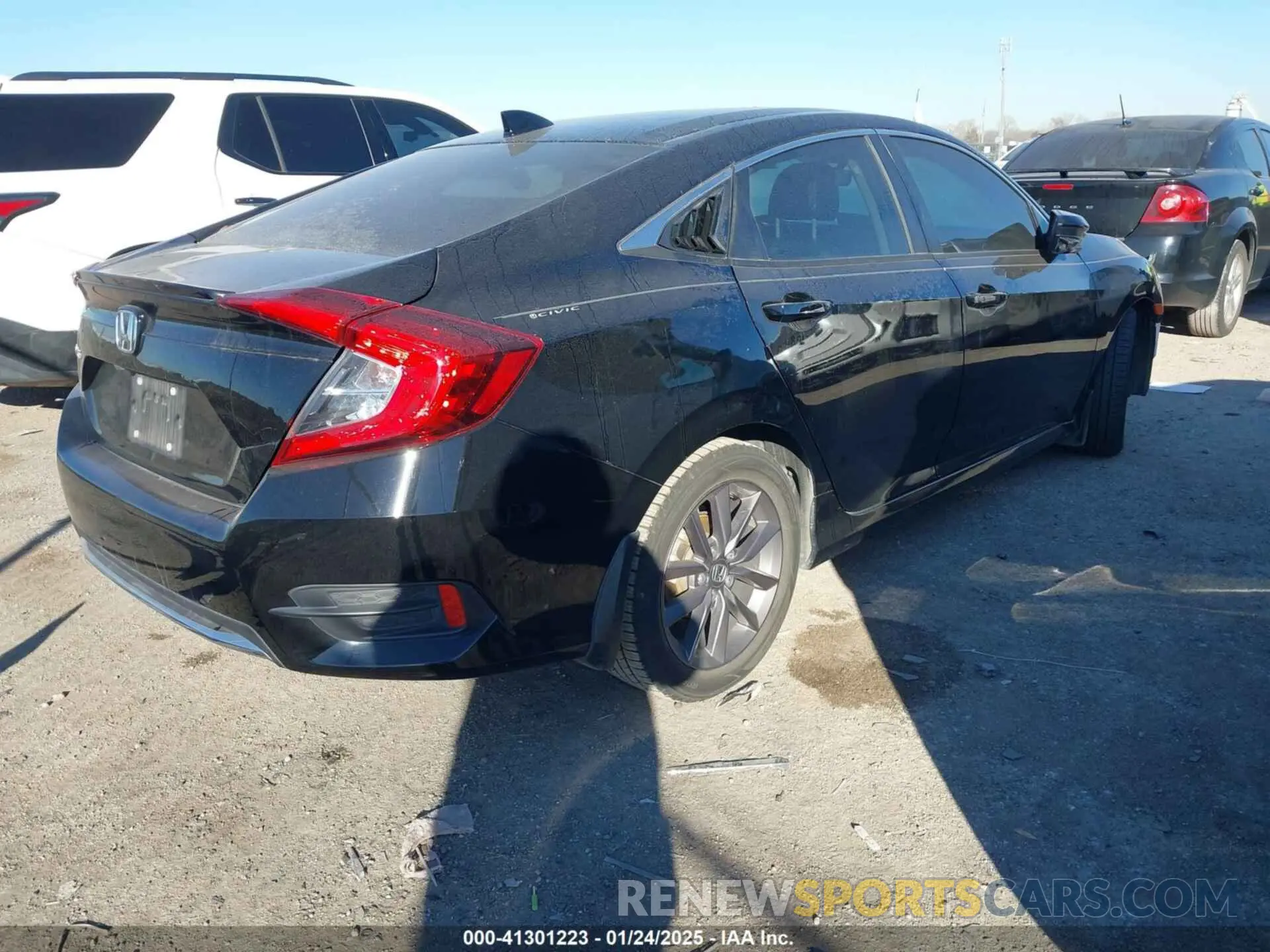 4 Фотография поврежденного автомобиля 19XFC1F7XME013492 HONDA CIVIC 2021
