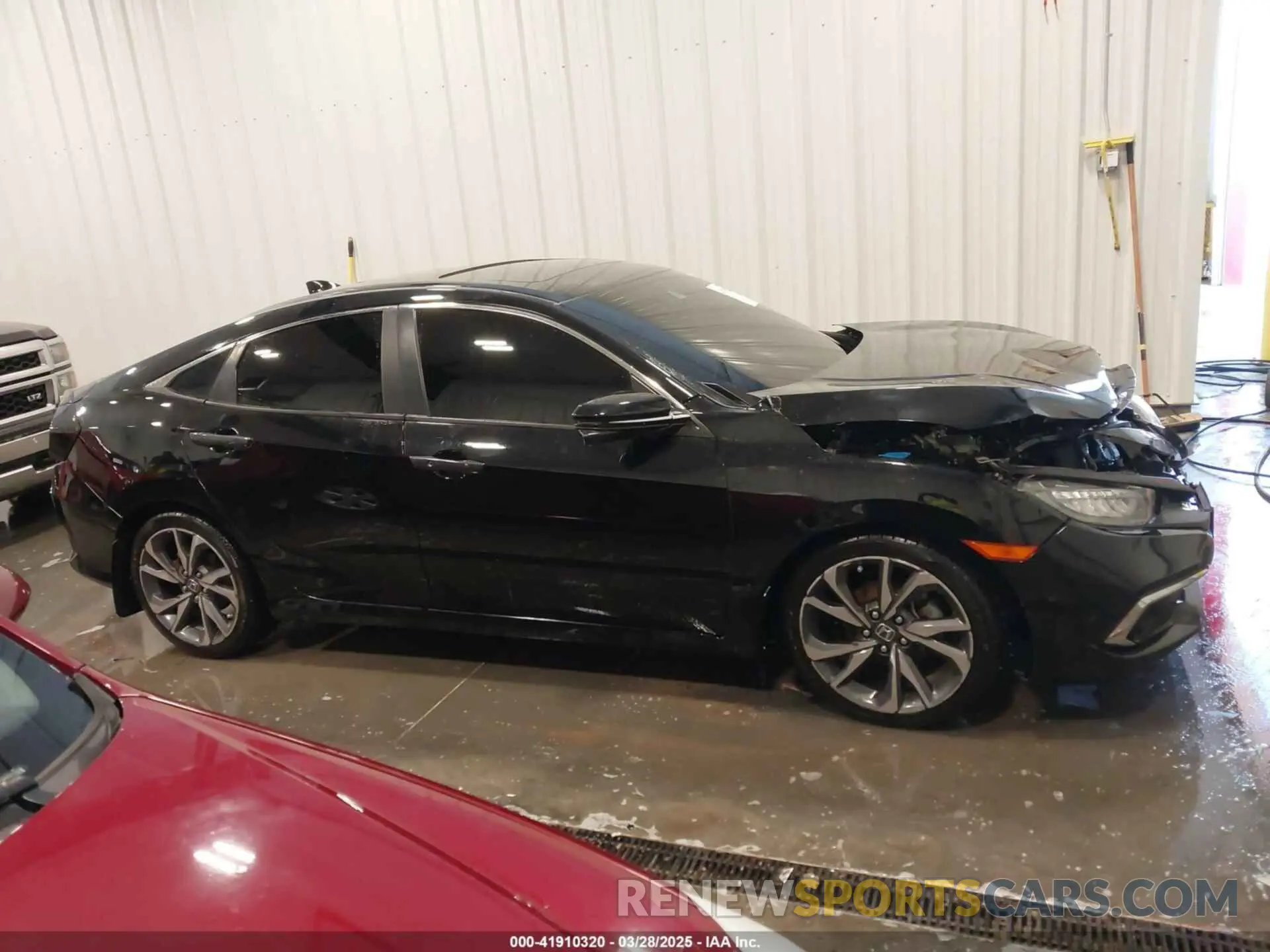 13 Photograph of a damaged car 19XFC1F96ME210323 HONDA CIVIC 2021