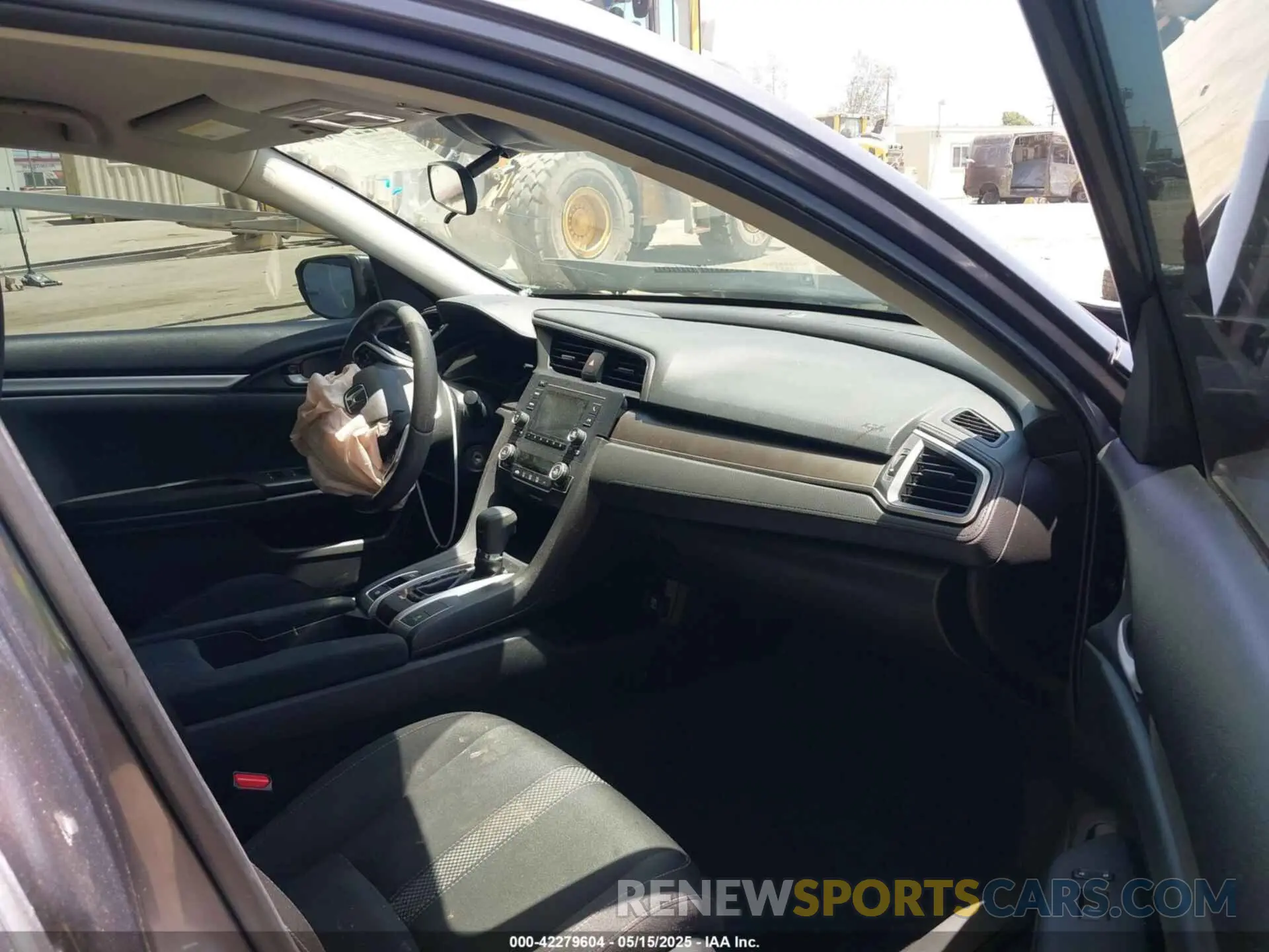 5 Фотография поврежденного автомобиля 19XFC2F62ME201341 HONDA CIVIC 2021