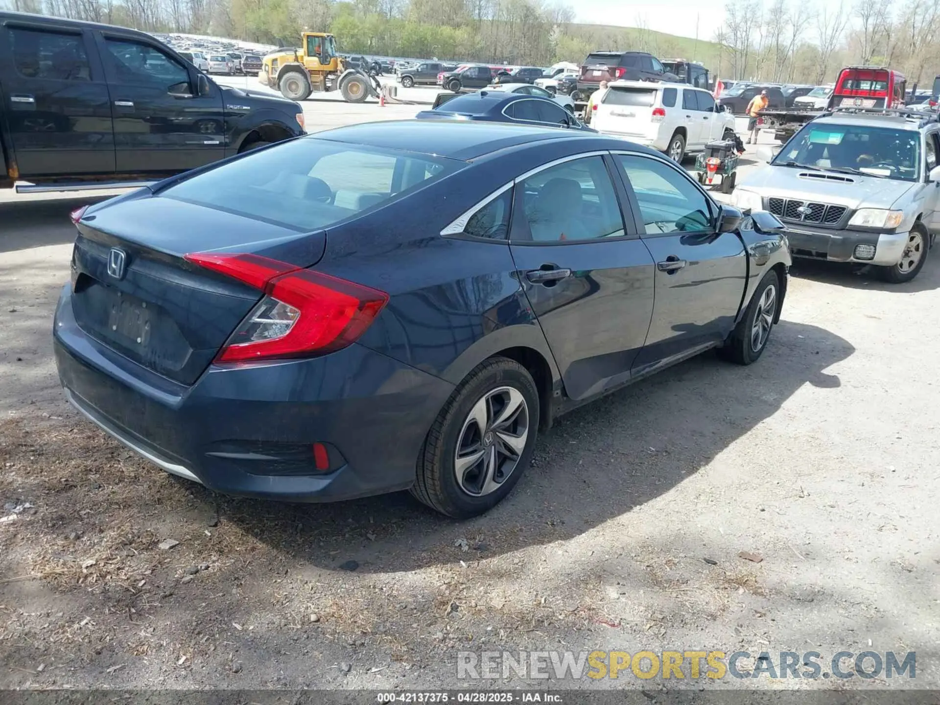 4 Фотография поврежденного автомобиля 19XFC2F65ME000324 HONDA CIVIC 2021
