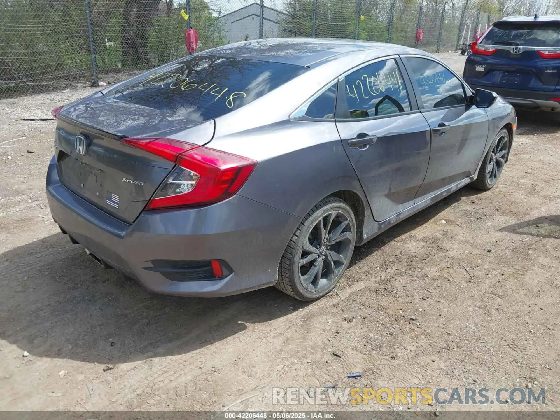 4 Photograph of a damaged car 19XFC2F85ME001894 HONDA CIVIC 2021