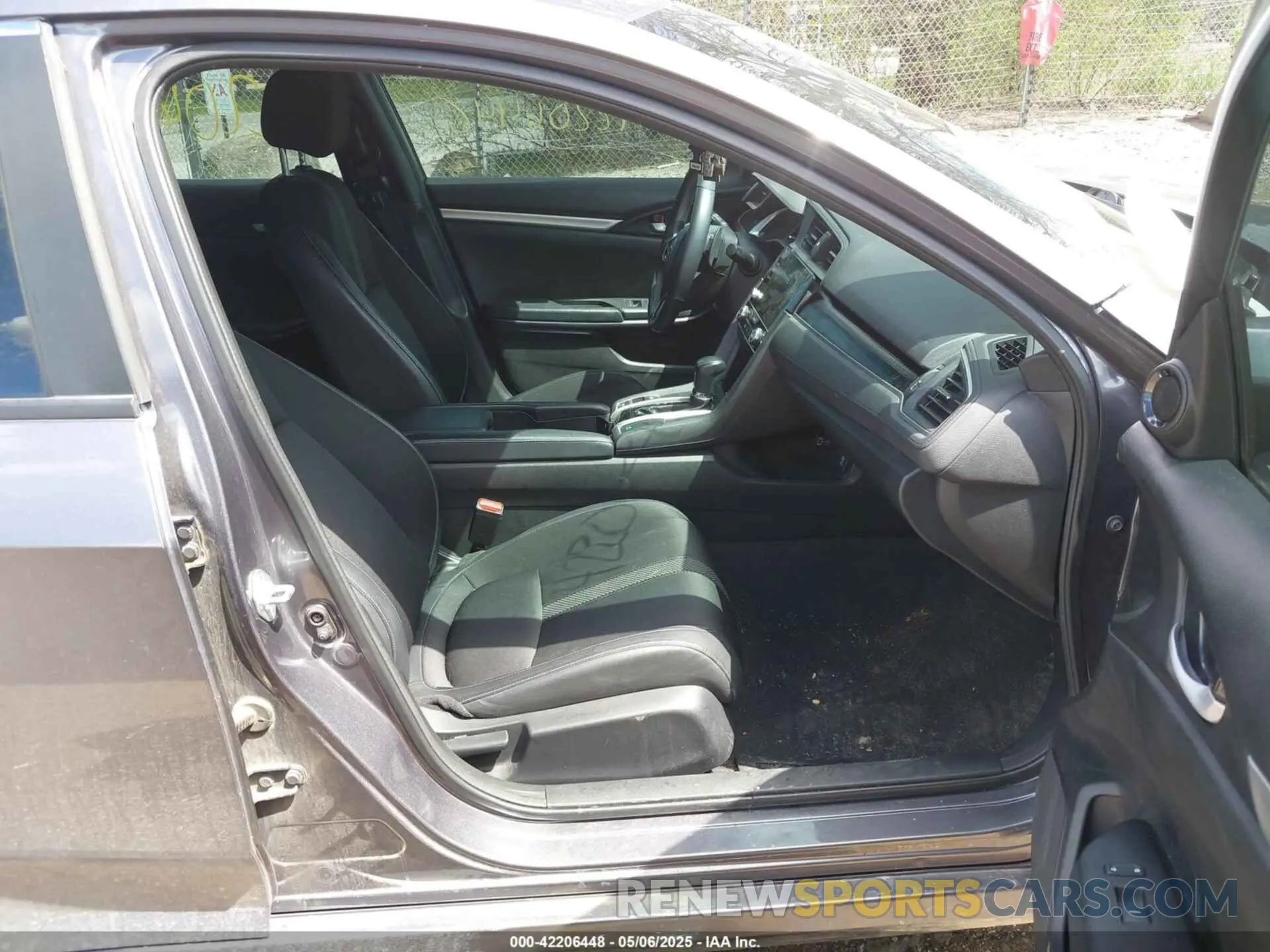 5 Photograph of a damaged car 19XFC2F85ME001894 HONDA CIVIC 2021