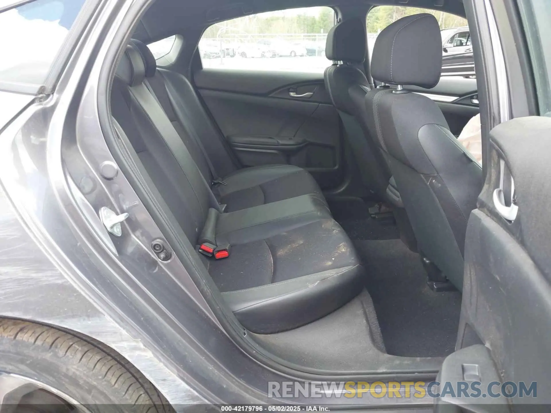 8 Photograph of a damaged car 19XFC2F87ME200977 HONDA CIVIC 2021