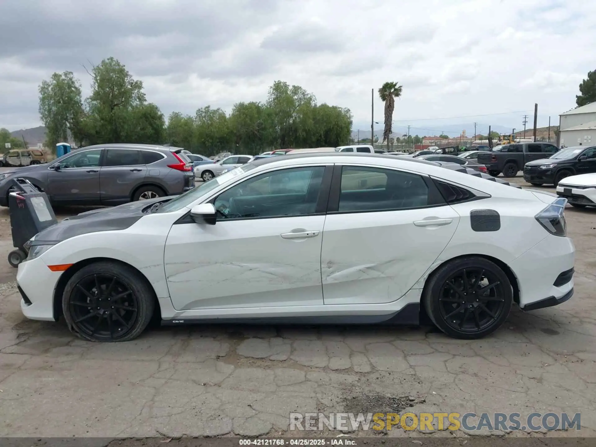 14 Photograph of a damaged car 19XFC2F88ME203080 HONDA CIVIC 2021