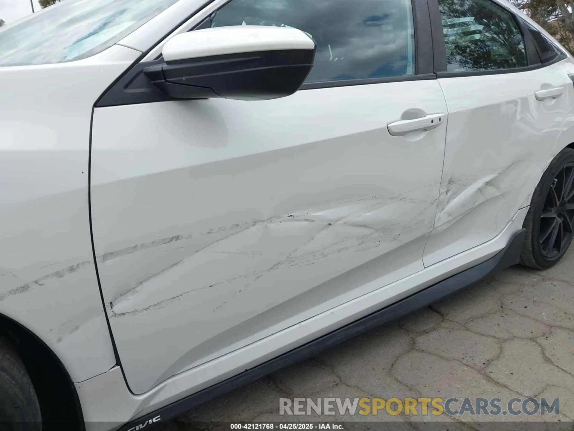 6 Photograph of a damaged car 19XFC2F88ME203080 HONDA CIVIC 2021