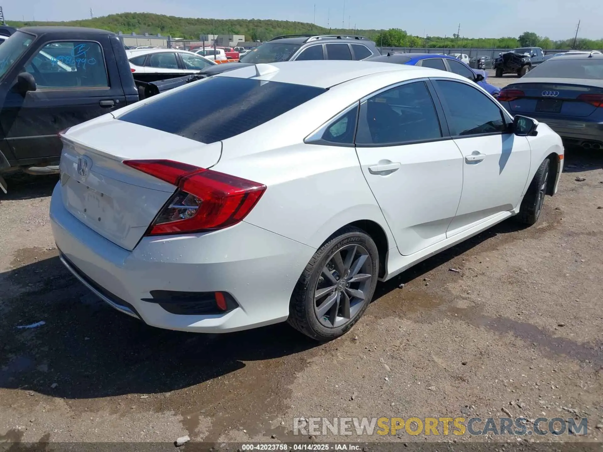 4 Photograph of a damaged car 2HGFC1F30MH705053 HONDA CIVIC 2021