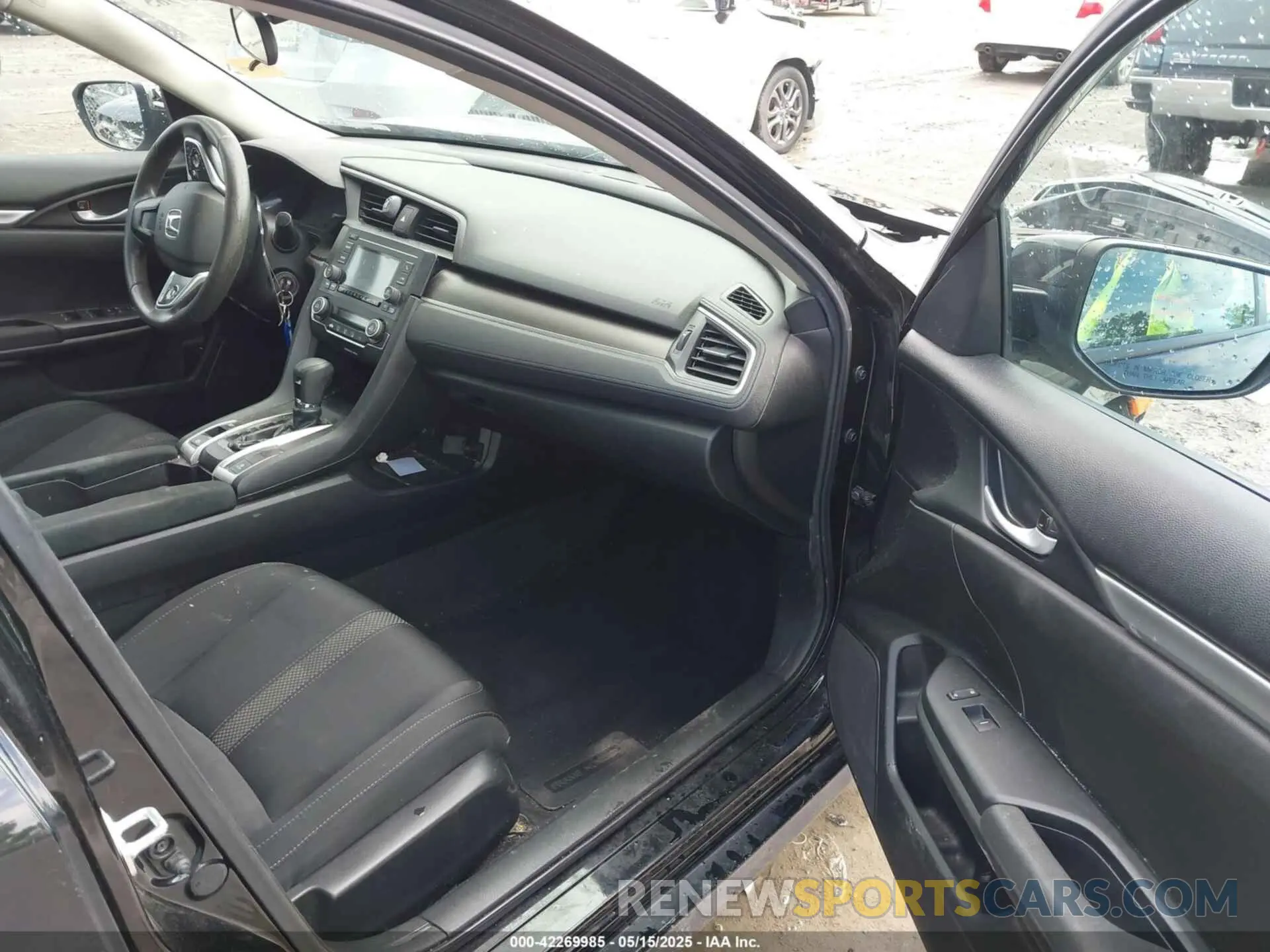 5 Photograph of a damaged car 2HGFC2F68MH526372 HONDA CIVIC 2021