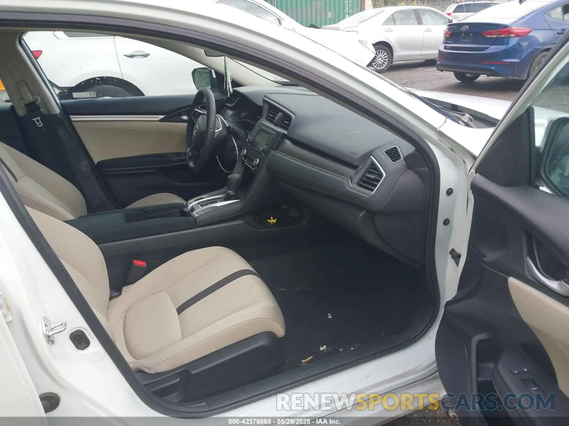 5 Photograph of a damaged car 2HGFC2F68MH554995 HONDA CIVIC 2021